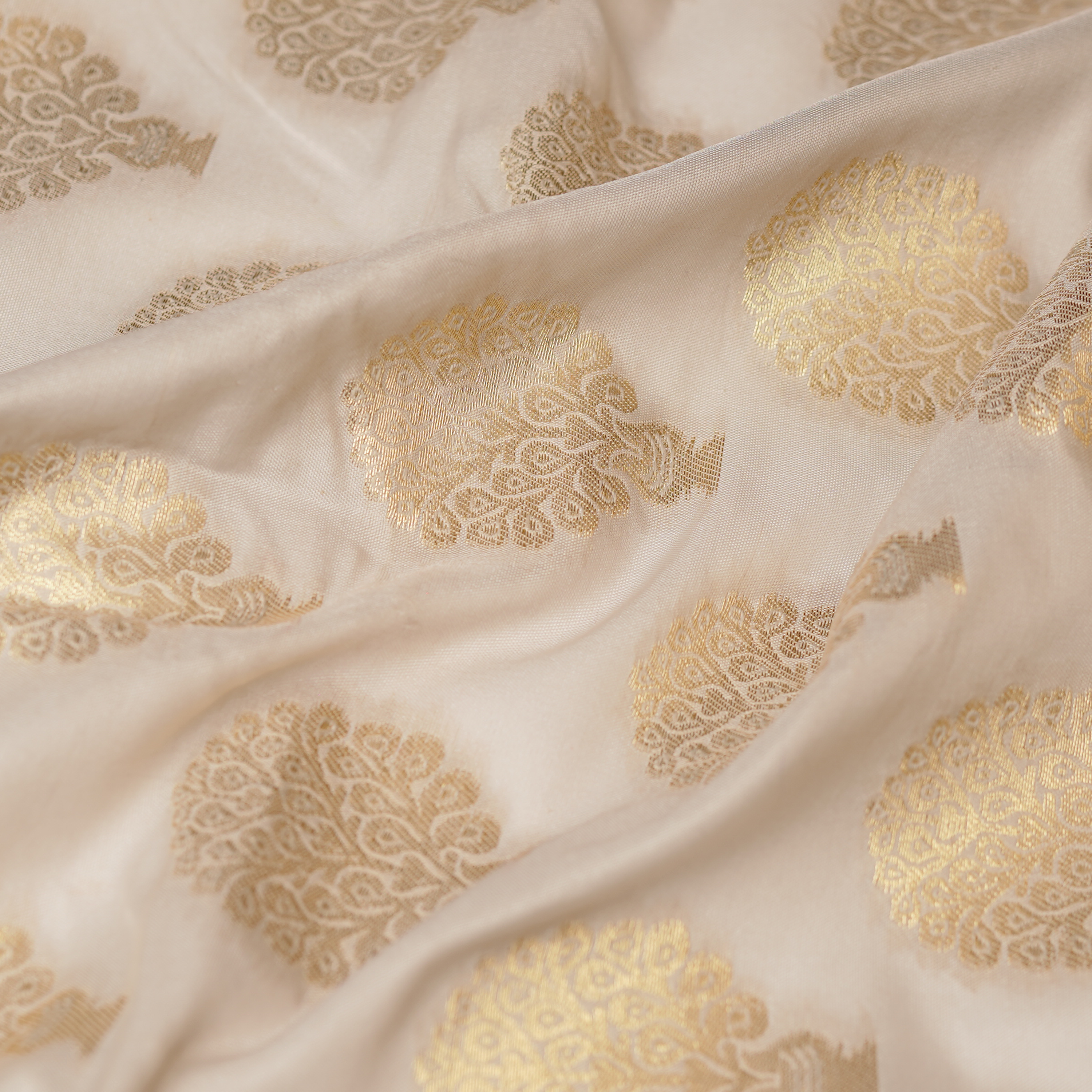 Wiqaar Mughal Buti Bunch