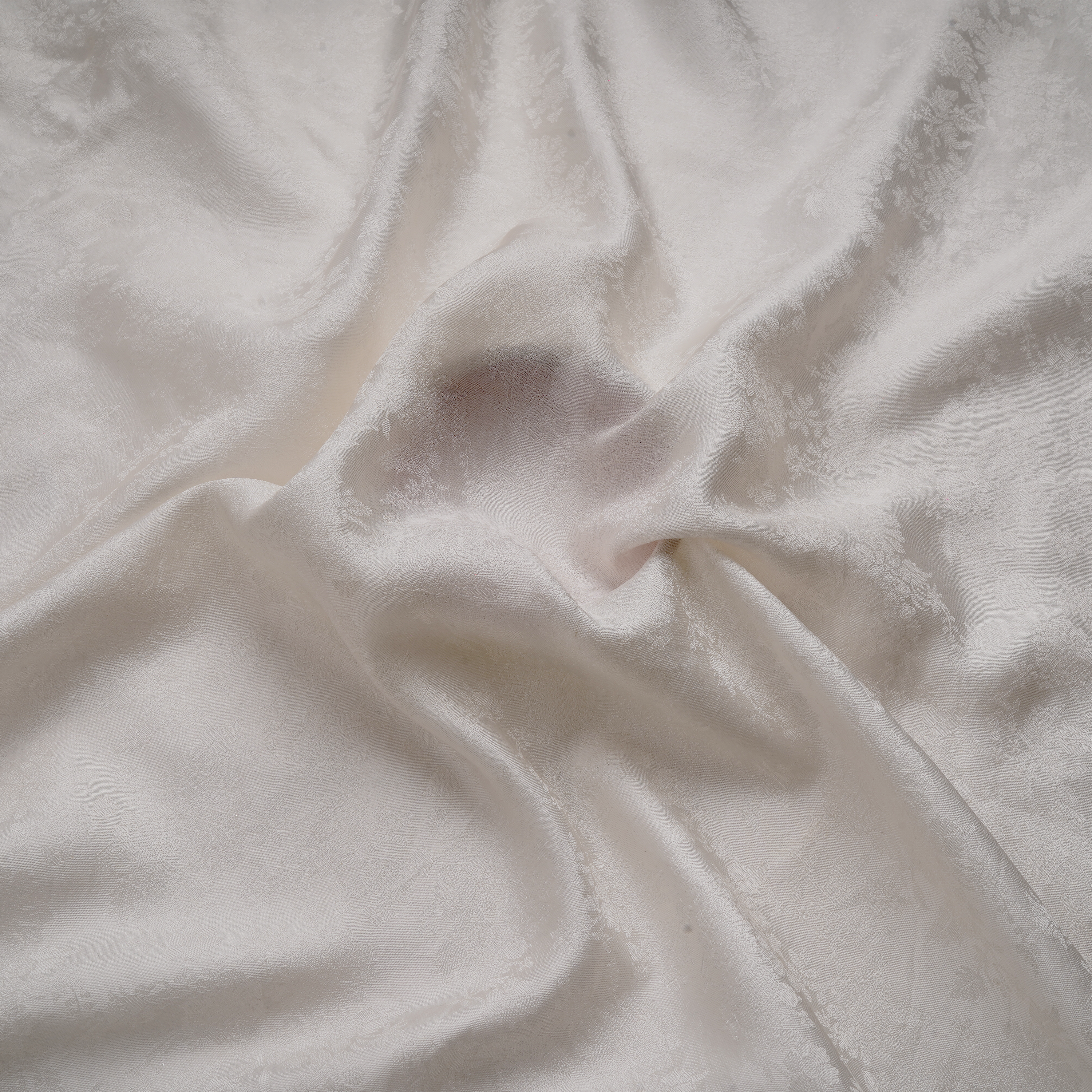 Gulkaar-e-Khaamosh – Pure Katan Self Jamawar (Floral Jaal)