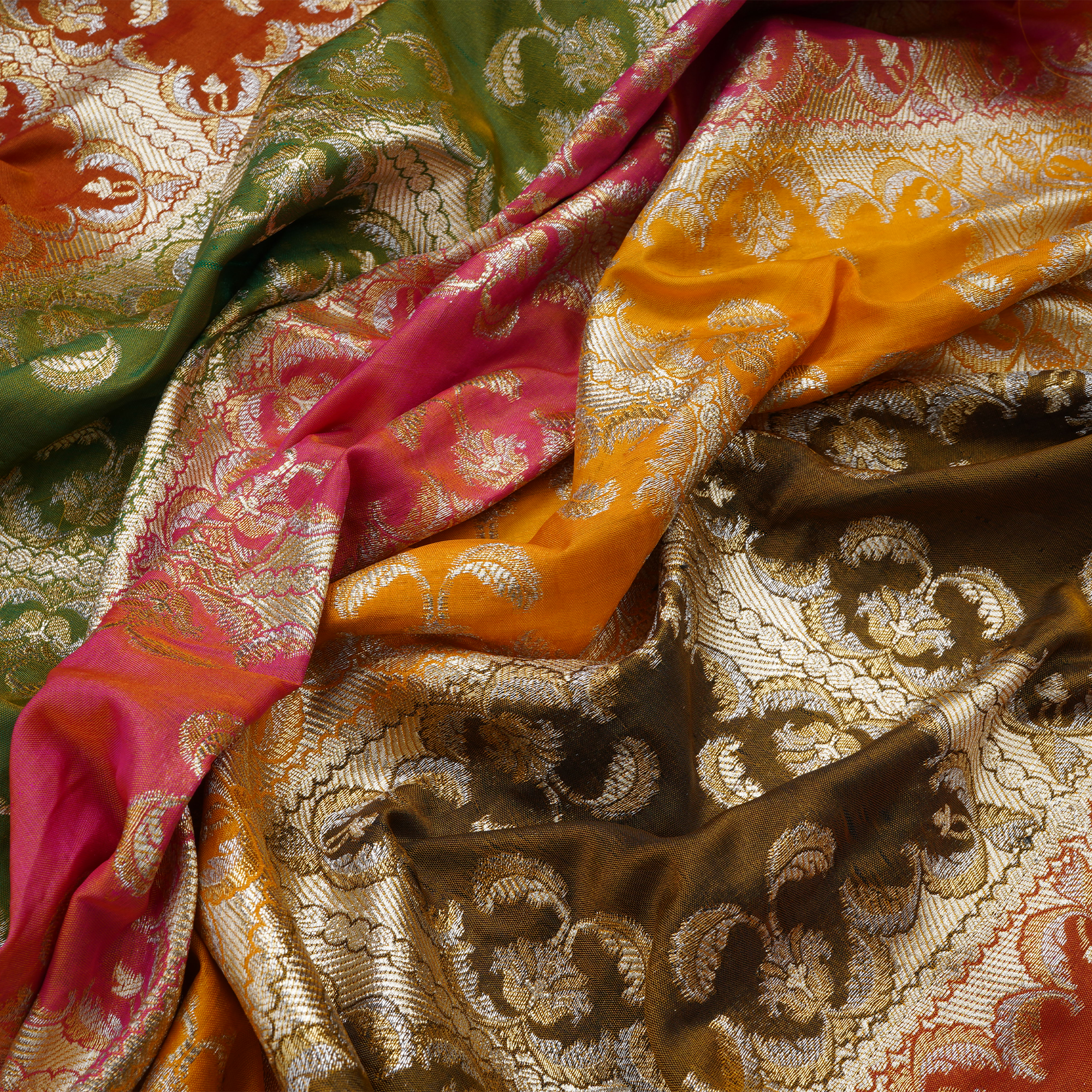 Mehr – Lightweight Katan with Floral Zari Work