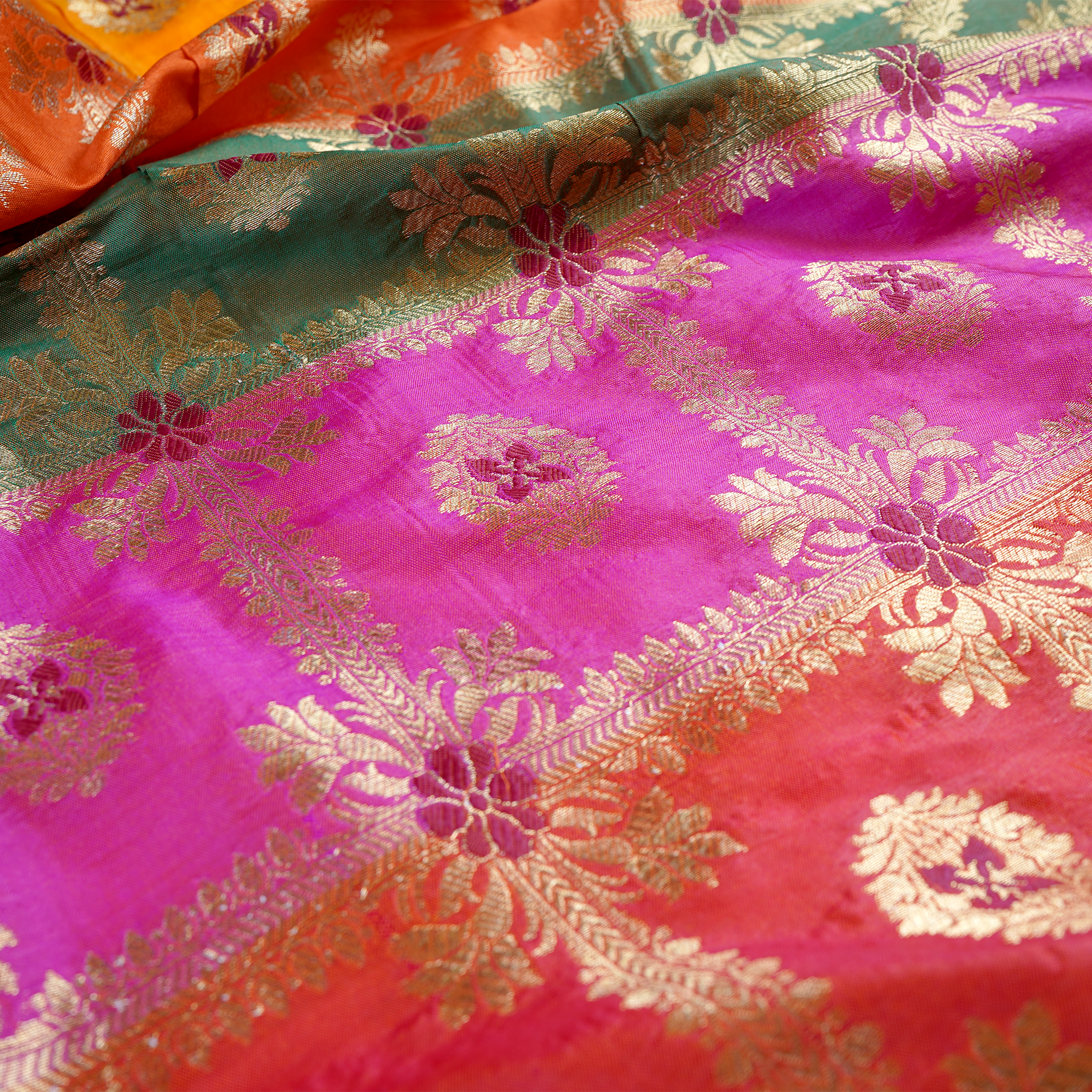 Rang-e-Nazr – Lightweight Katan with Floral Zari Work