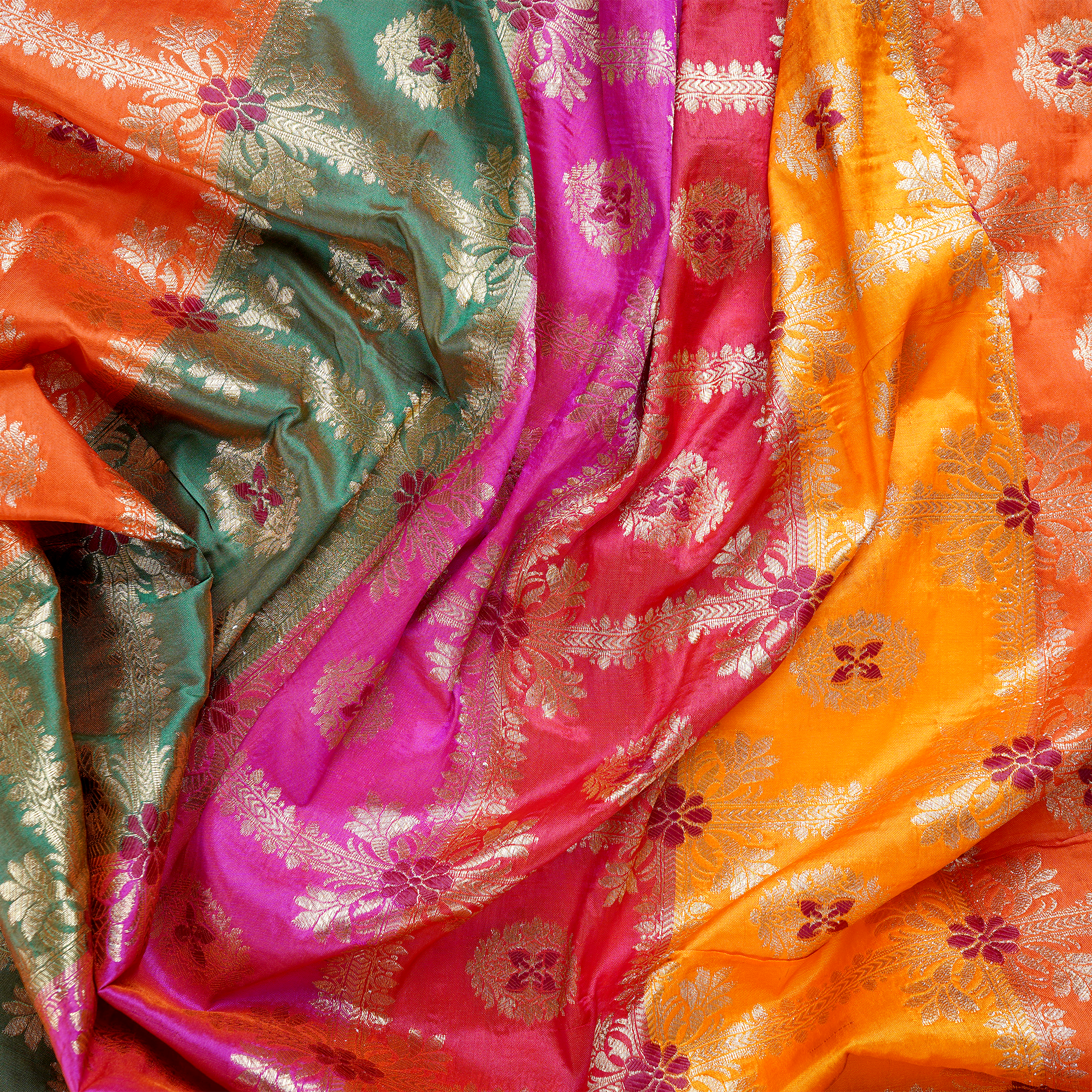 Rang-e-Nazr – Lightweight Katan with Floral Zari Work