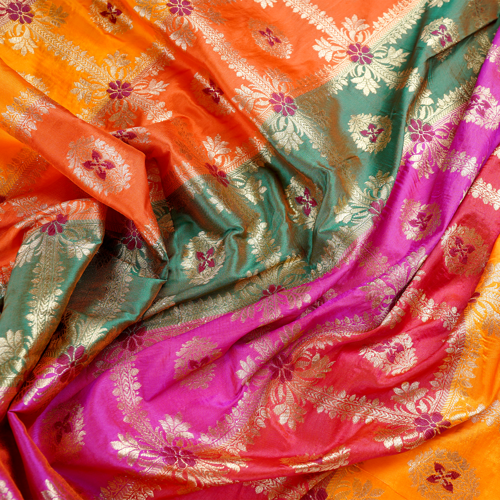 Rang-e-Nazr – Lightweight Katan with Floral Zari Work