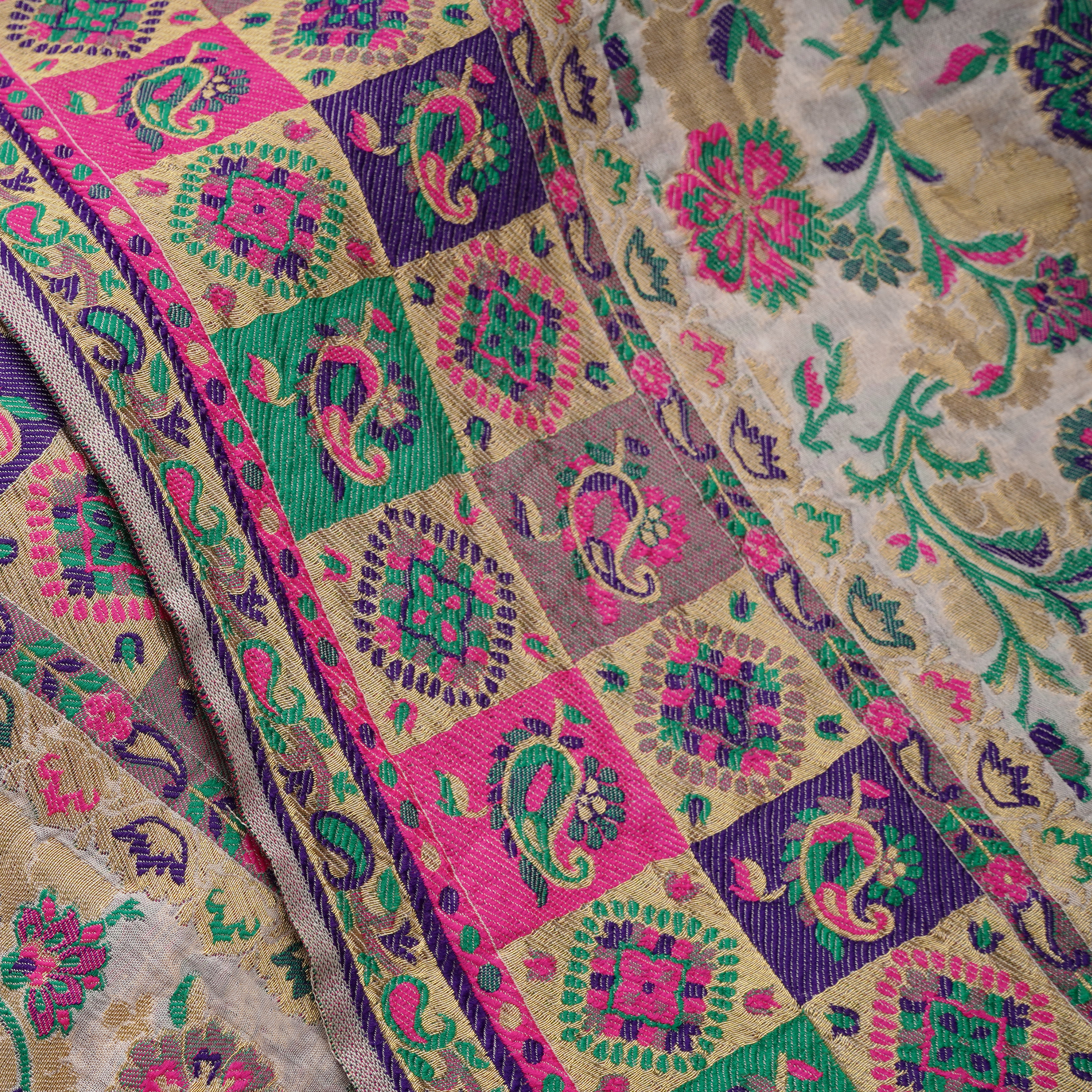 Maqaam Pure Chiffon Floral Jaal Kamkhwab