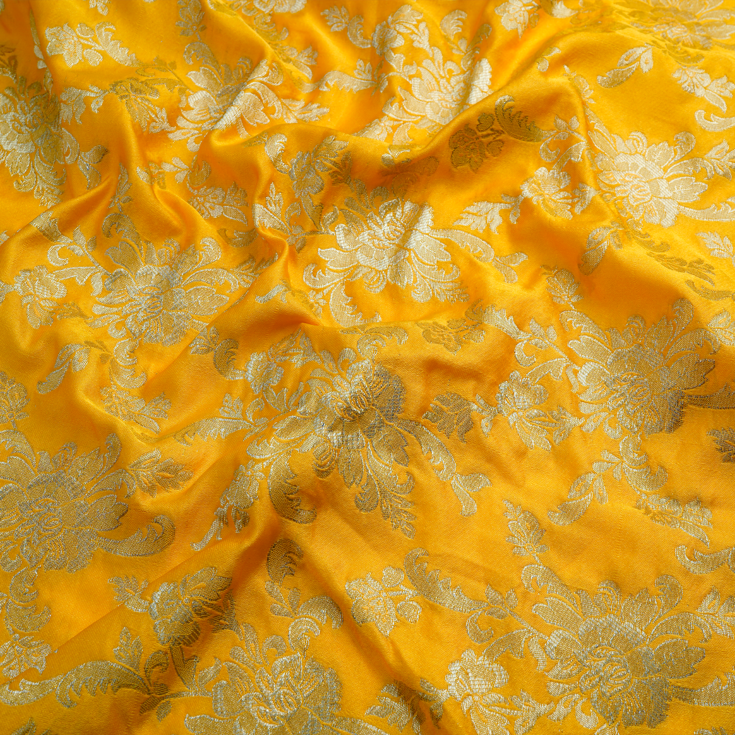 Taoosi Dohra Jaal Satin