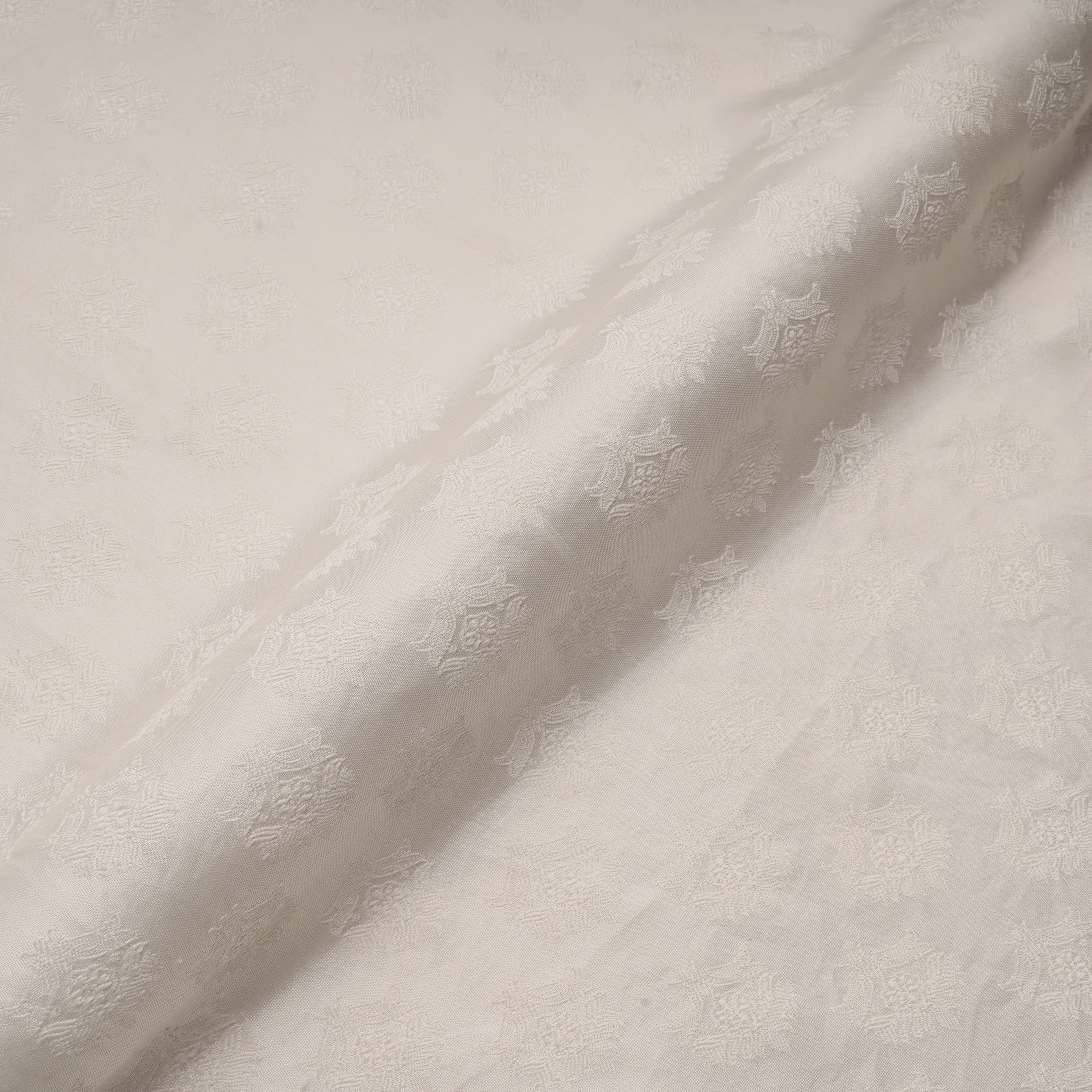 Mehr-e-Tanveer – Pure katan Self Jamawar with Bunch Motifs