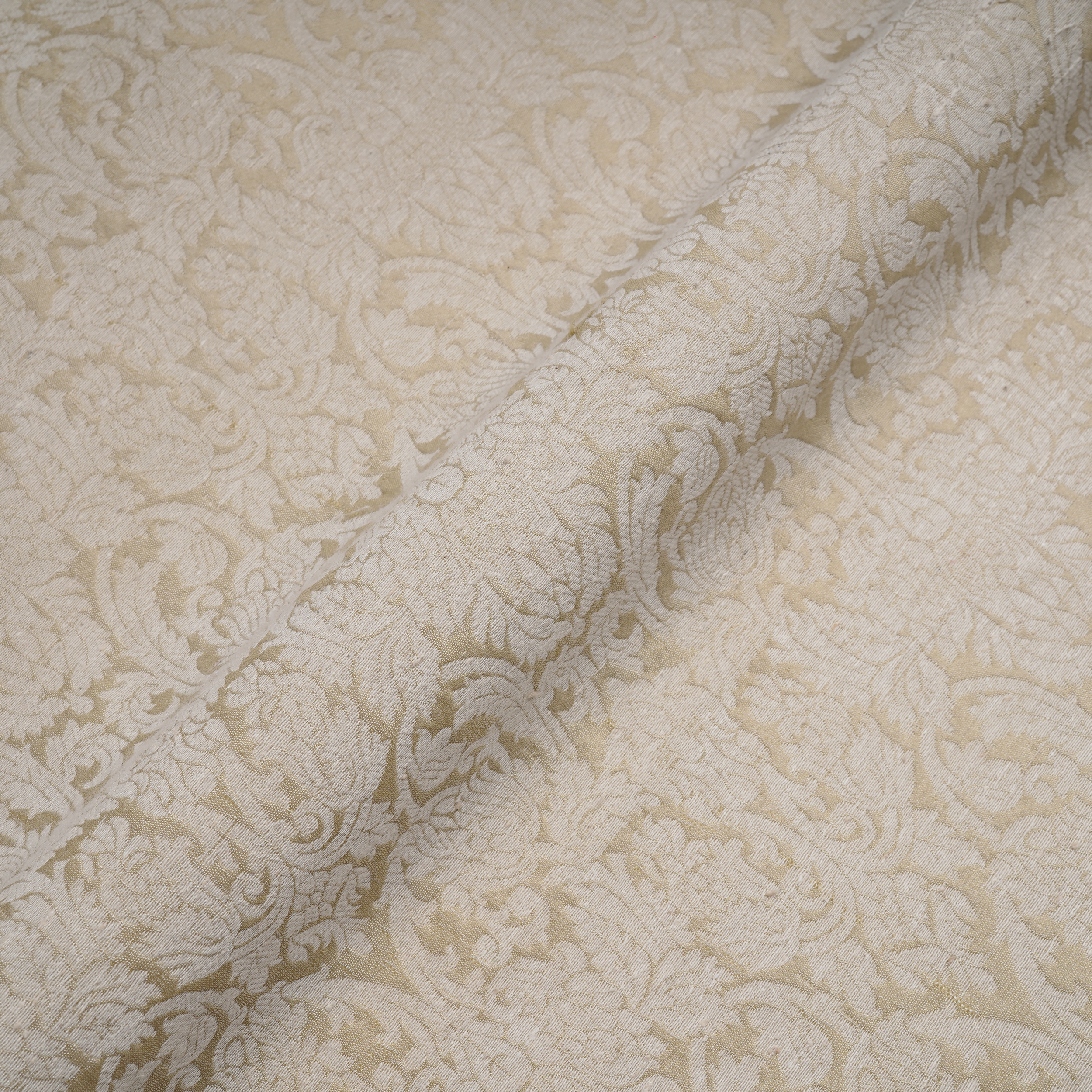 Nayab – Karandi Jamawar Fabric