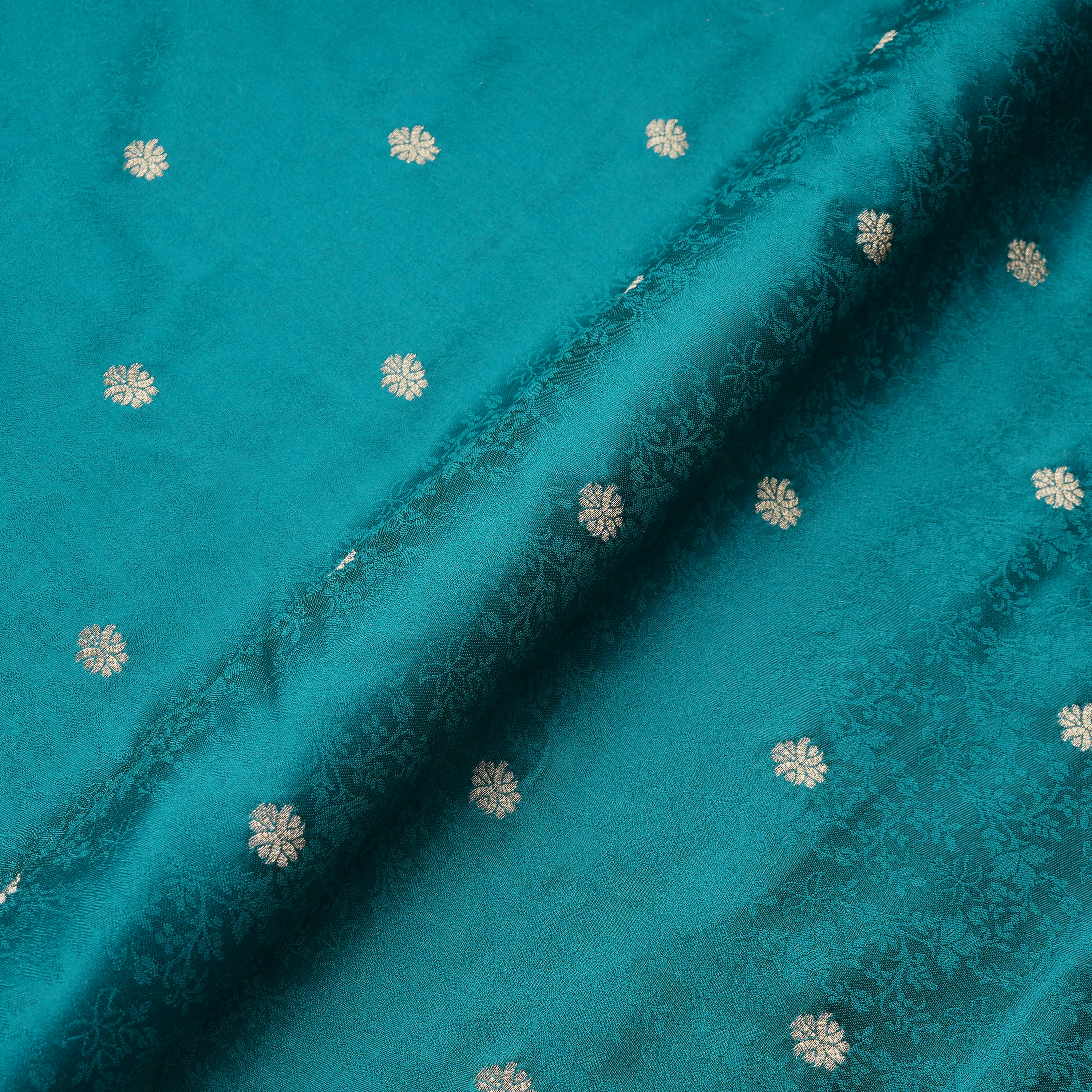 Zar-e-Khushbu – Pure Self Jamawar (Yarn Dyed | Golden Zari Buti)