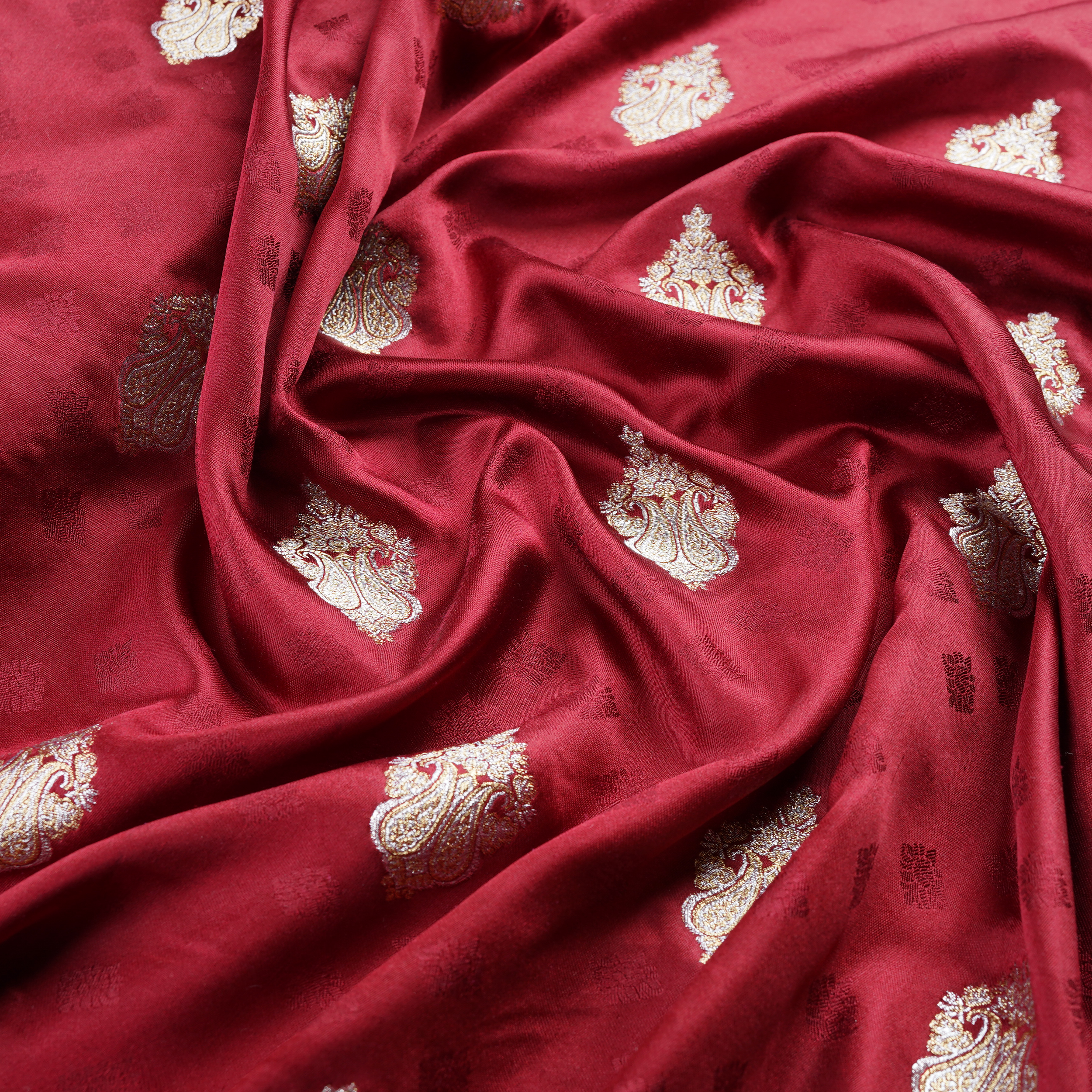Noorbaaf – Self Jamawar Katan Satin with Mughal Buti