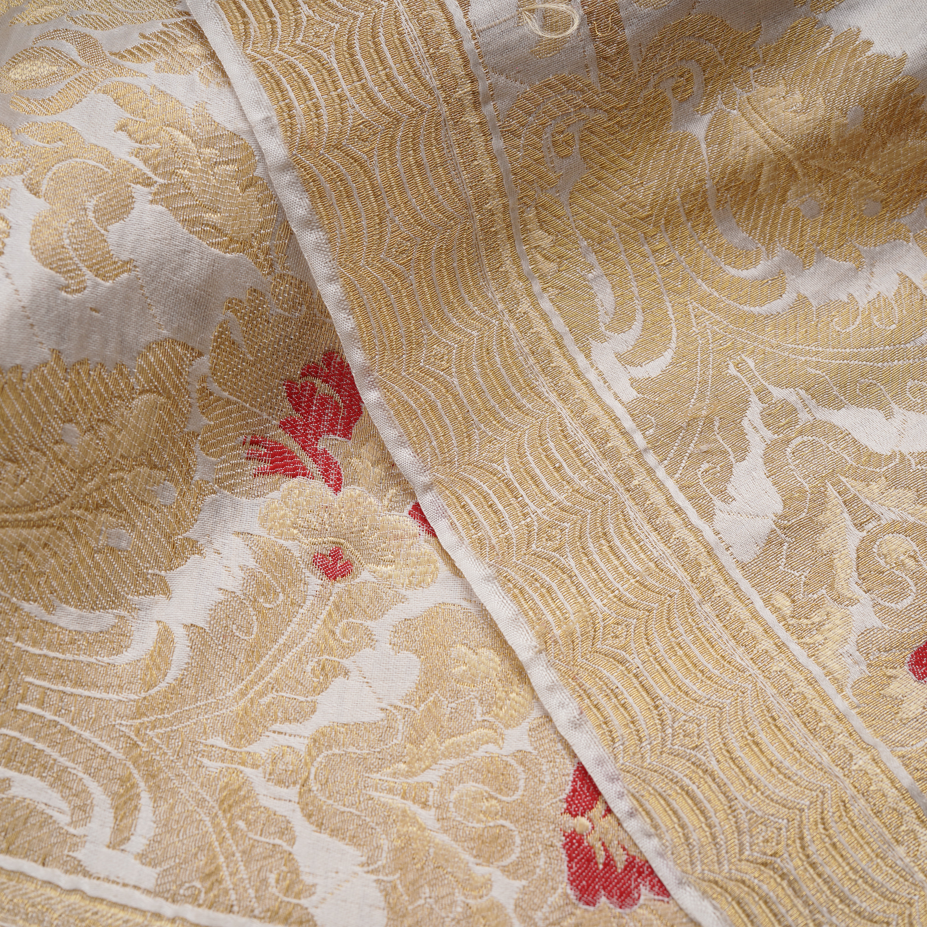 Taj-e-Naksh – Pure Katan Satin (3-Color Thread | Mughal Pattern with Golden Zari)