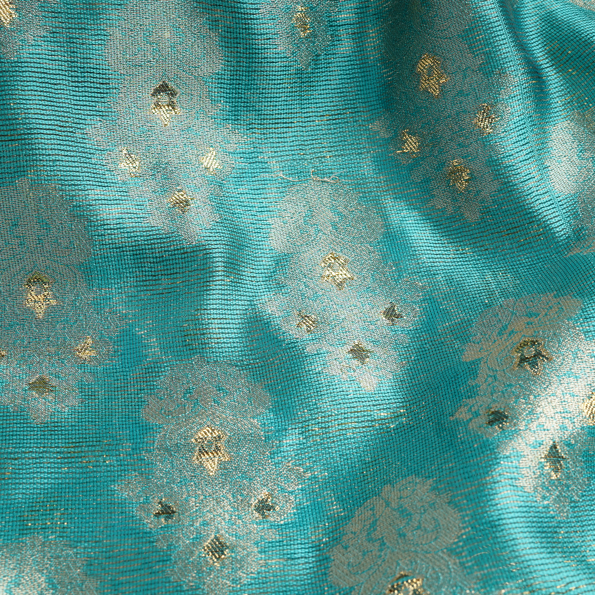 Gulnaar – Loom Net Fabric with Golden Zari Bunch