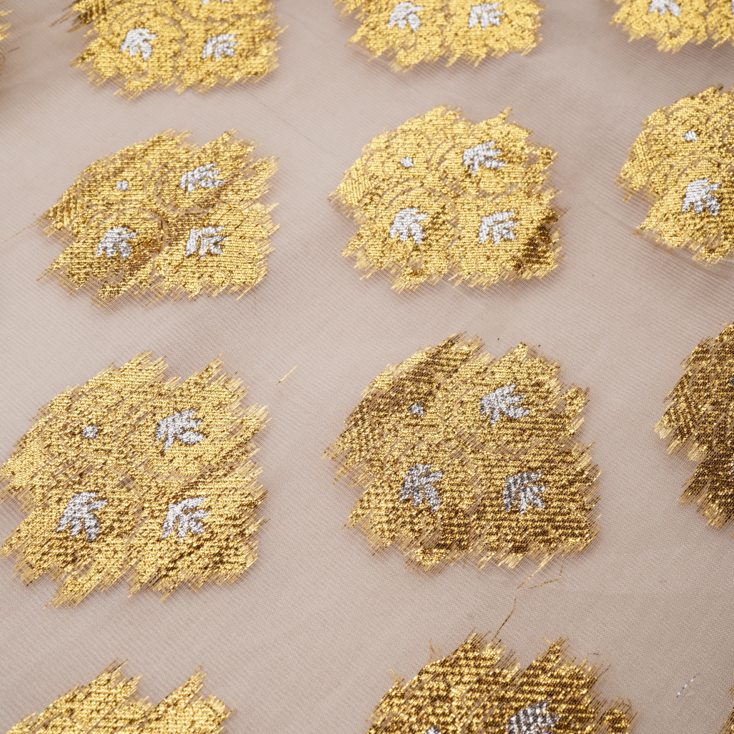 Noor-e-Bahar – Pure Jamdani with Mughal Buti