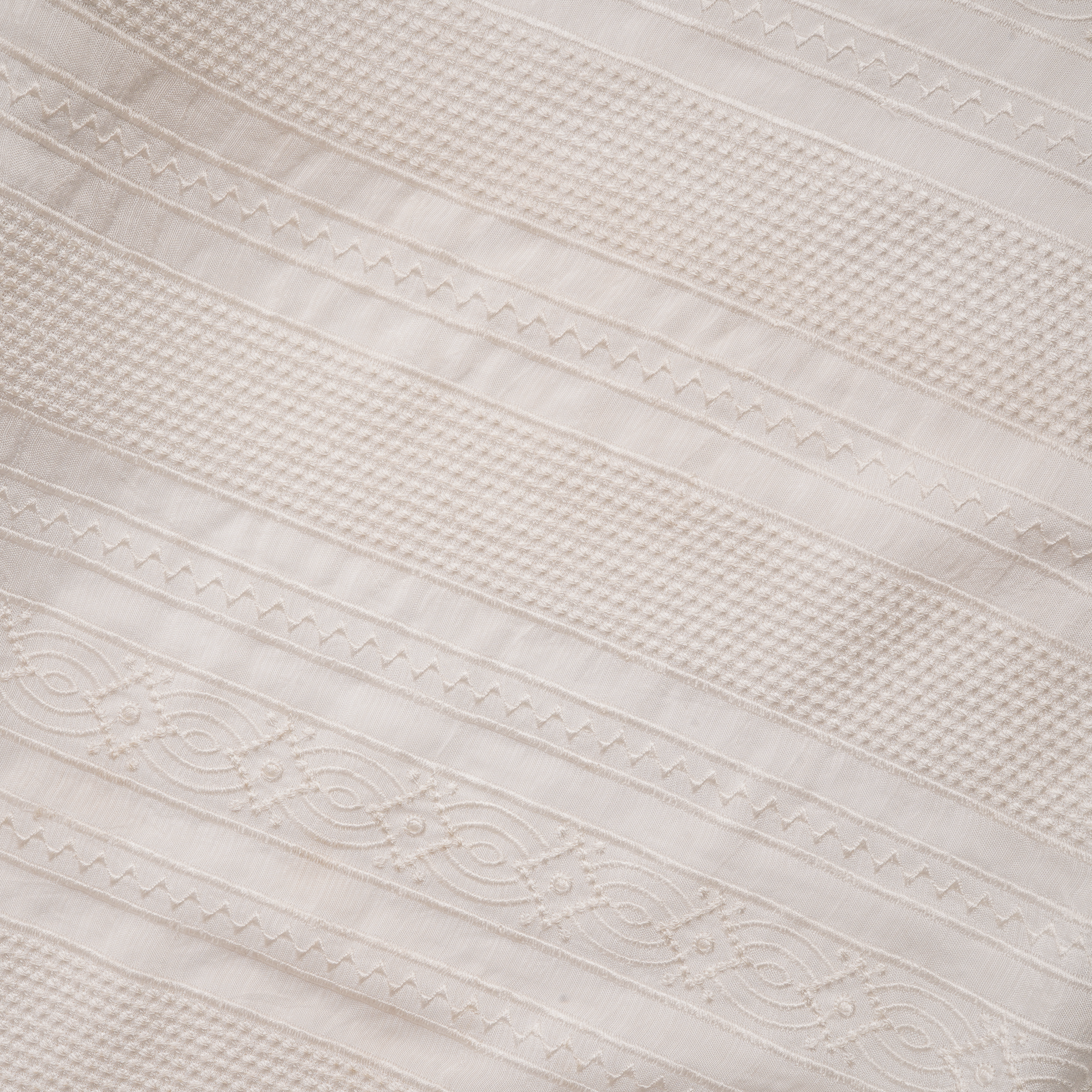 Kohsar – PK Raw Silk Fabric with Embroidery