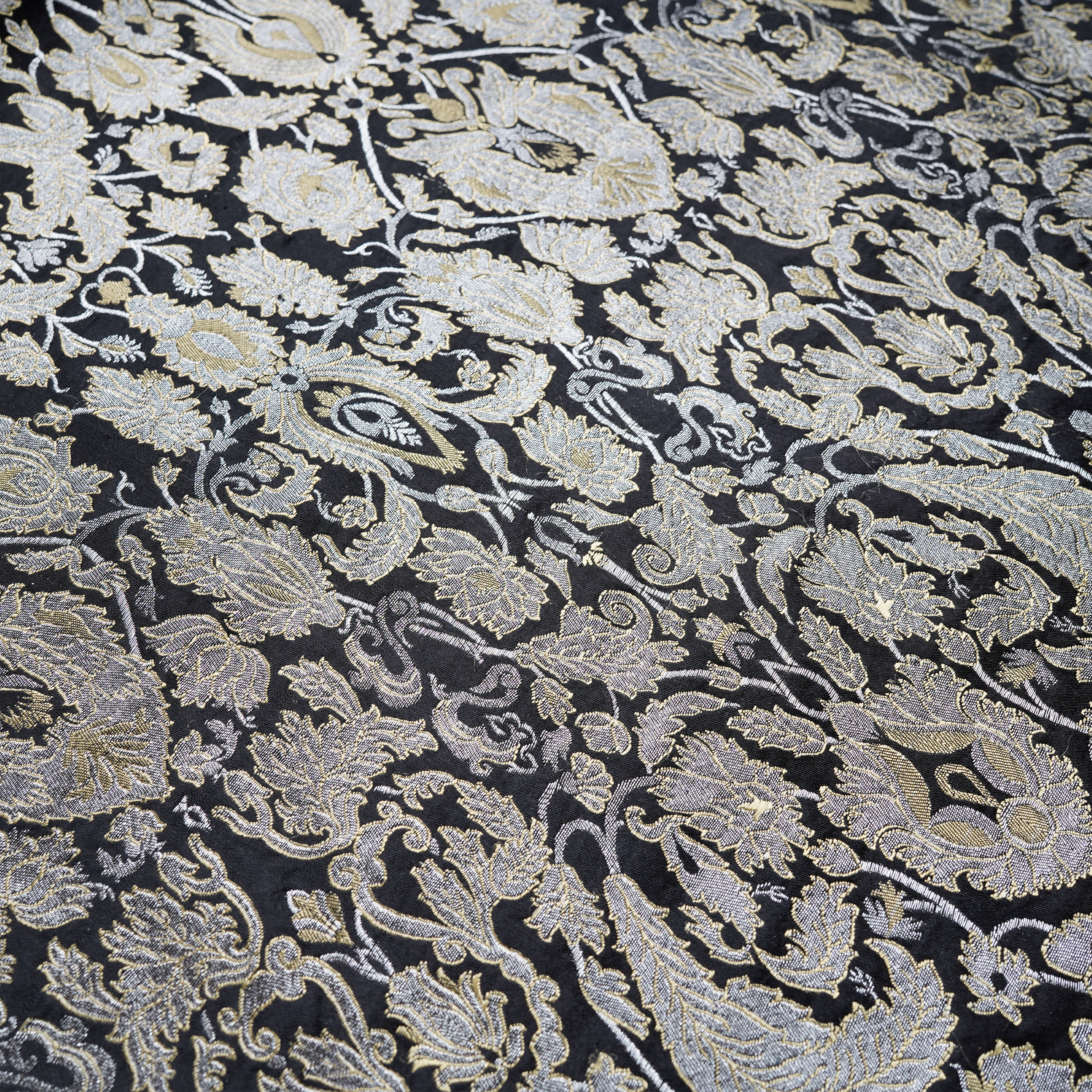 Shahkaar – Pure Katan Satin Royal Jaal