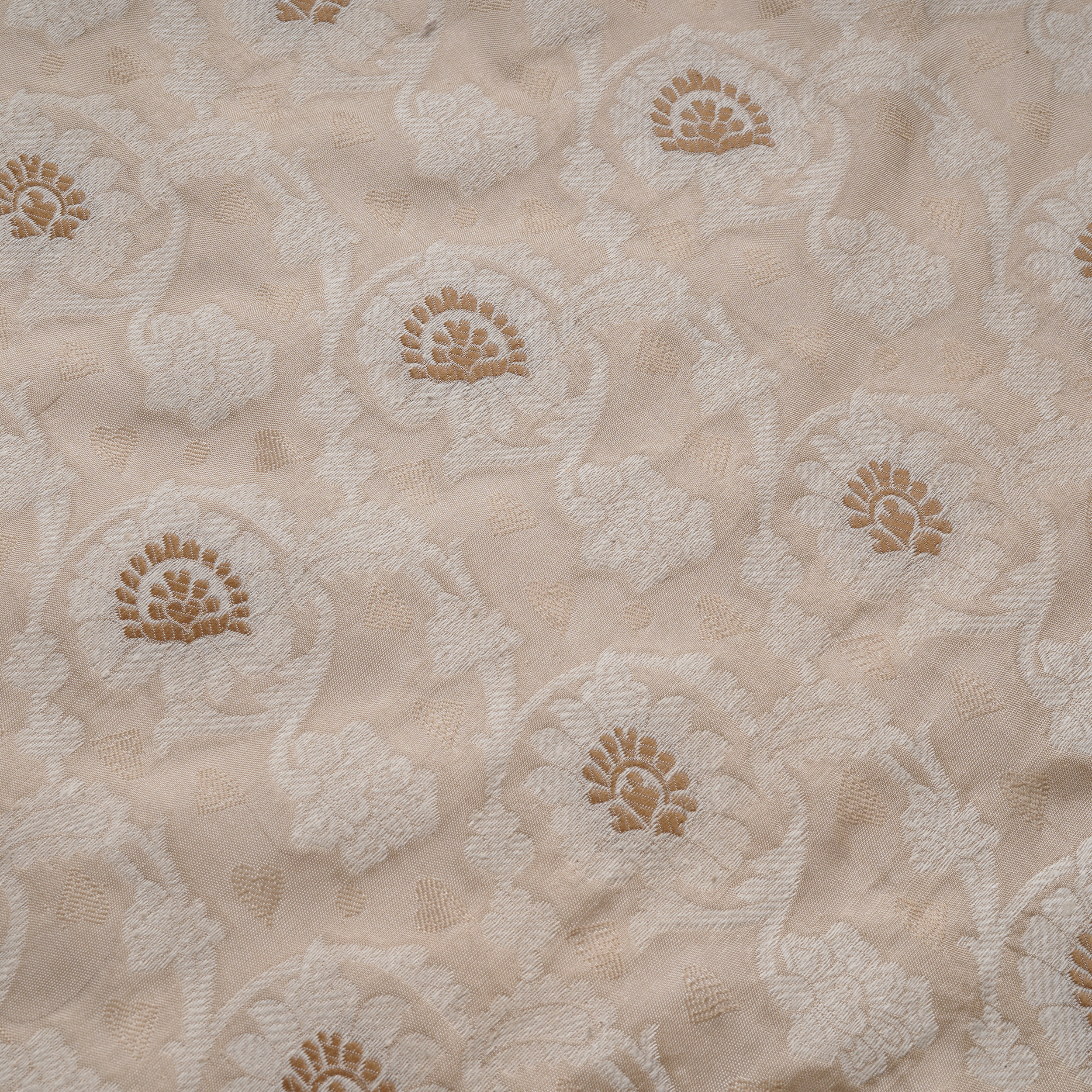 Arveen – Karandi Jamawar Fabric