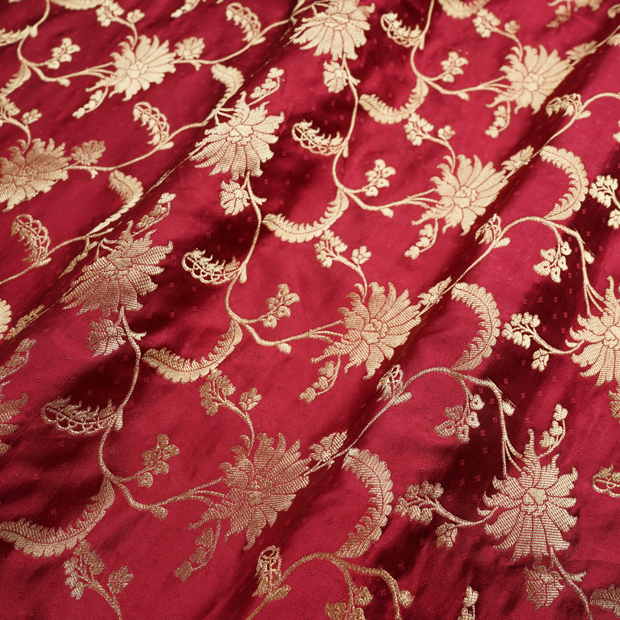 Naqsh-e-Noor – Self Jamawar Katan Satin with Mughal Jaal