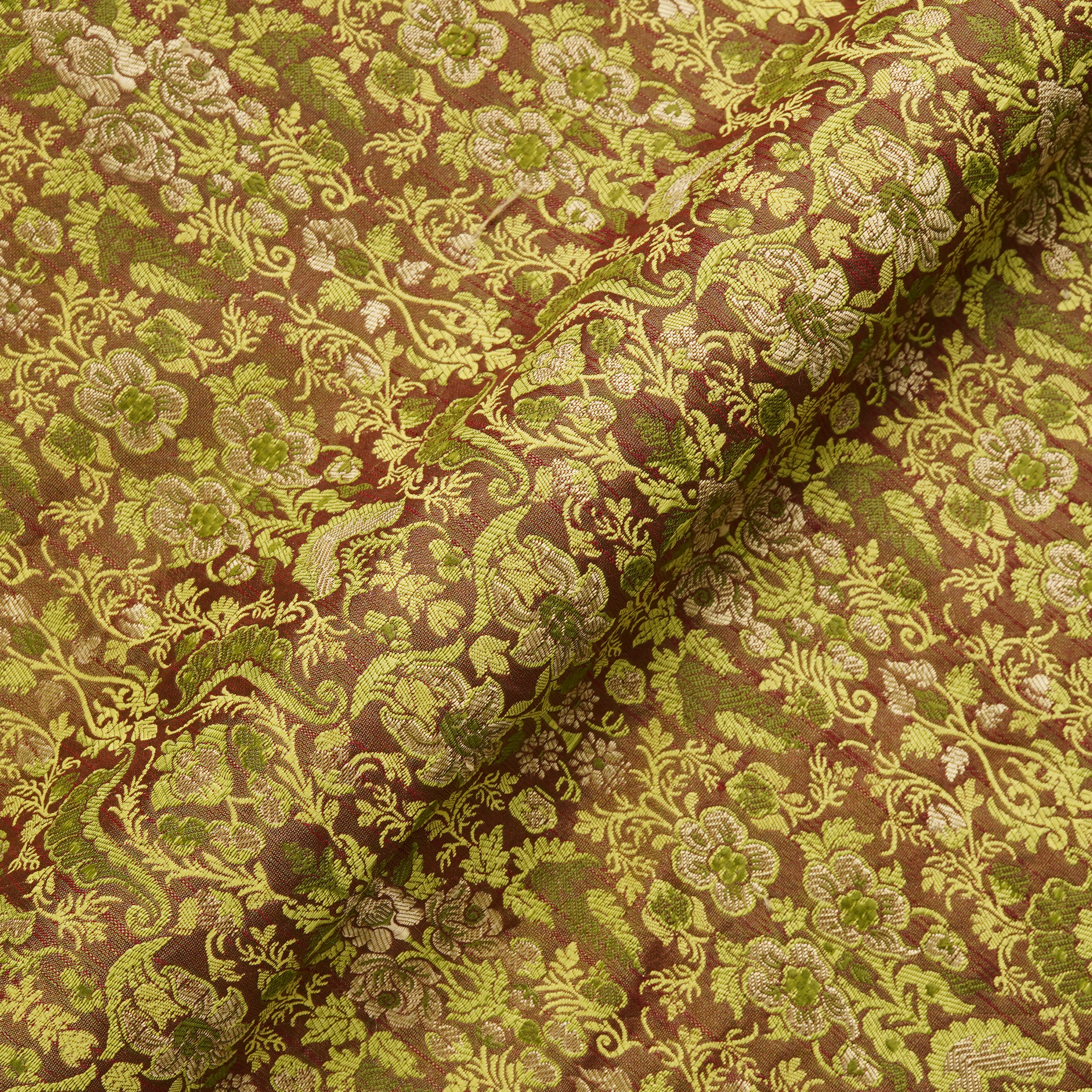 Hayaat Jamawar Satin Kamkhwab