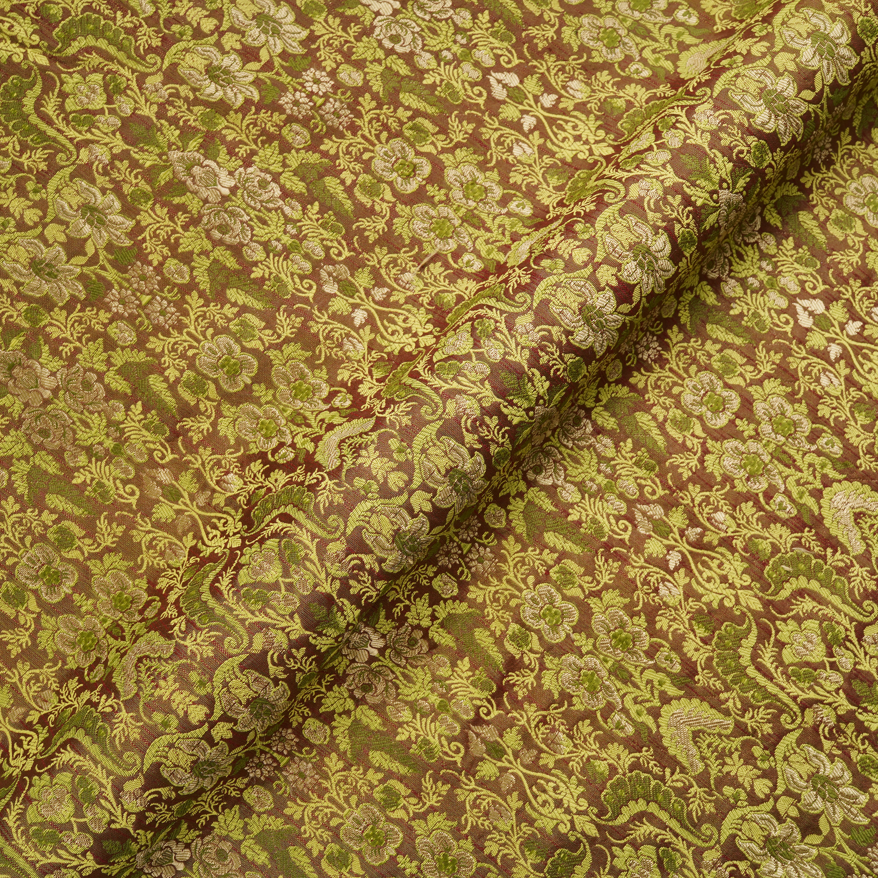 Hayaat Jamawar Satin Kamkhwab