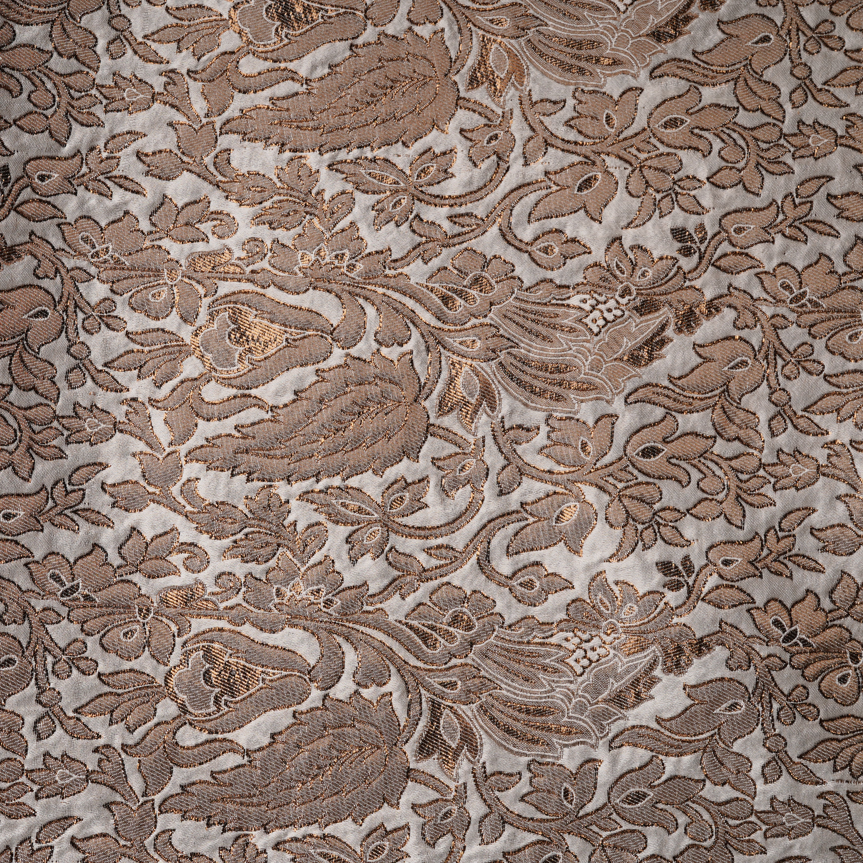 Bahaar-e-Dilnashi – Pure Satin Kundan Jamawar (Two-Tone | Floral Jaal | 3-Color Thread | Zari)