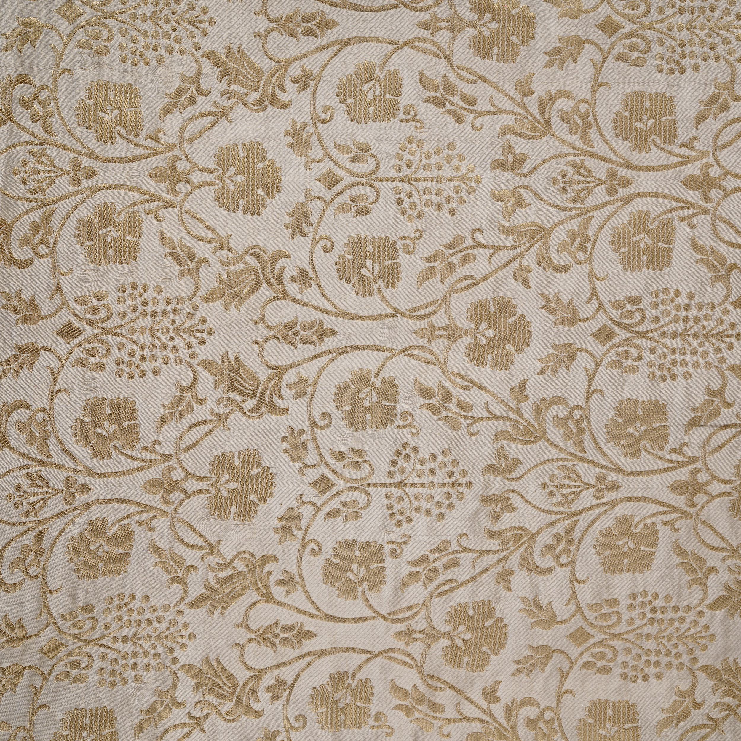 Naqaaristan – Pure Katan Satin Jaaldaar Weave