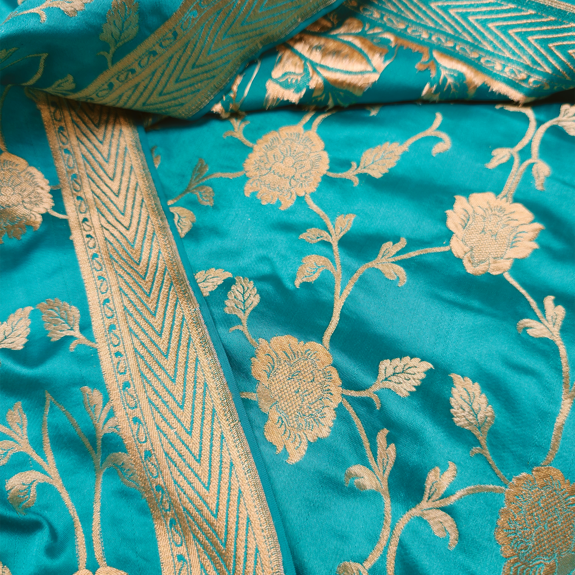 Lams-e-Noor – Pure Katan Satin Silk Floral Jaal Fabric