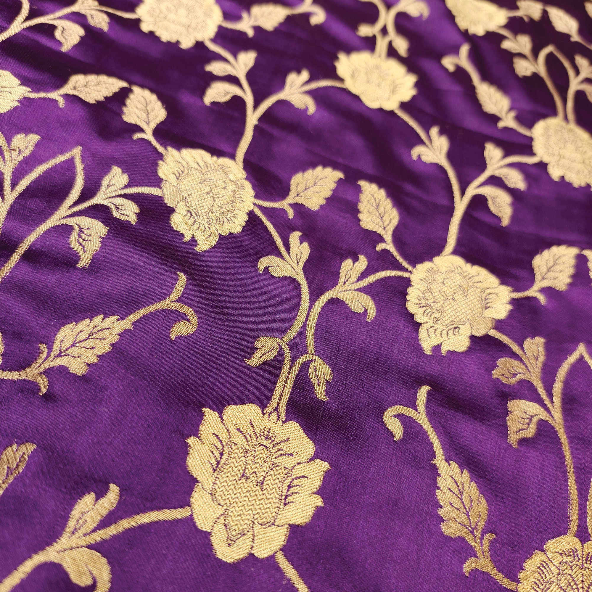 Lams-e-Noor – Pure Katan Satin Silk Floral Jaal Fabric