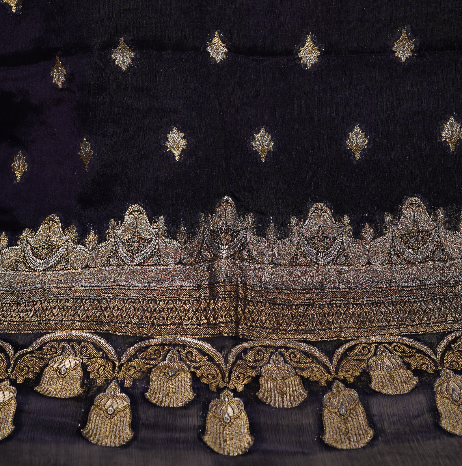 Mehr-e-Kashida – Pure Katan Chiffon Mughal Buti Shawl
