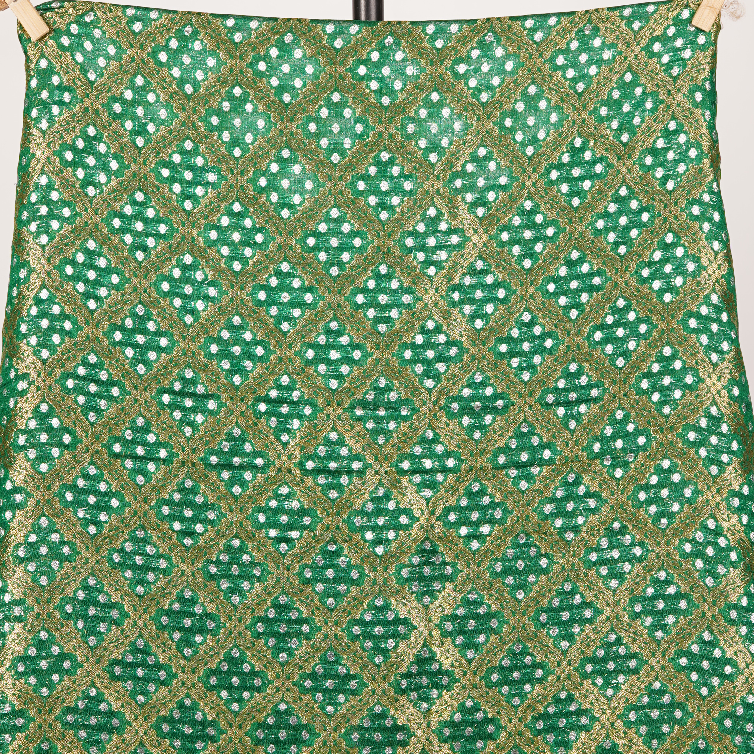 Riwayat (Green) – Pure Chiffon Chunri