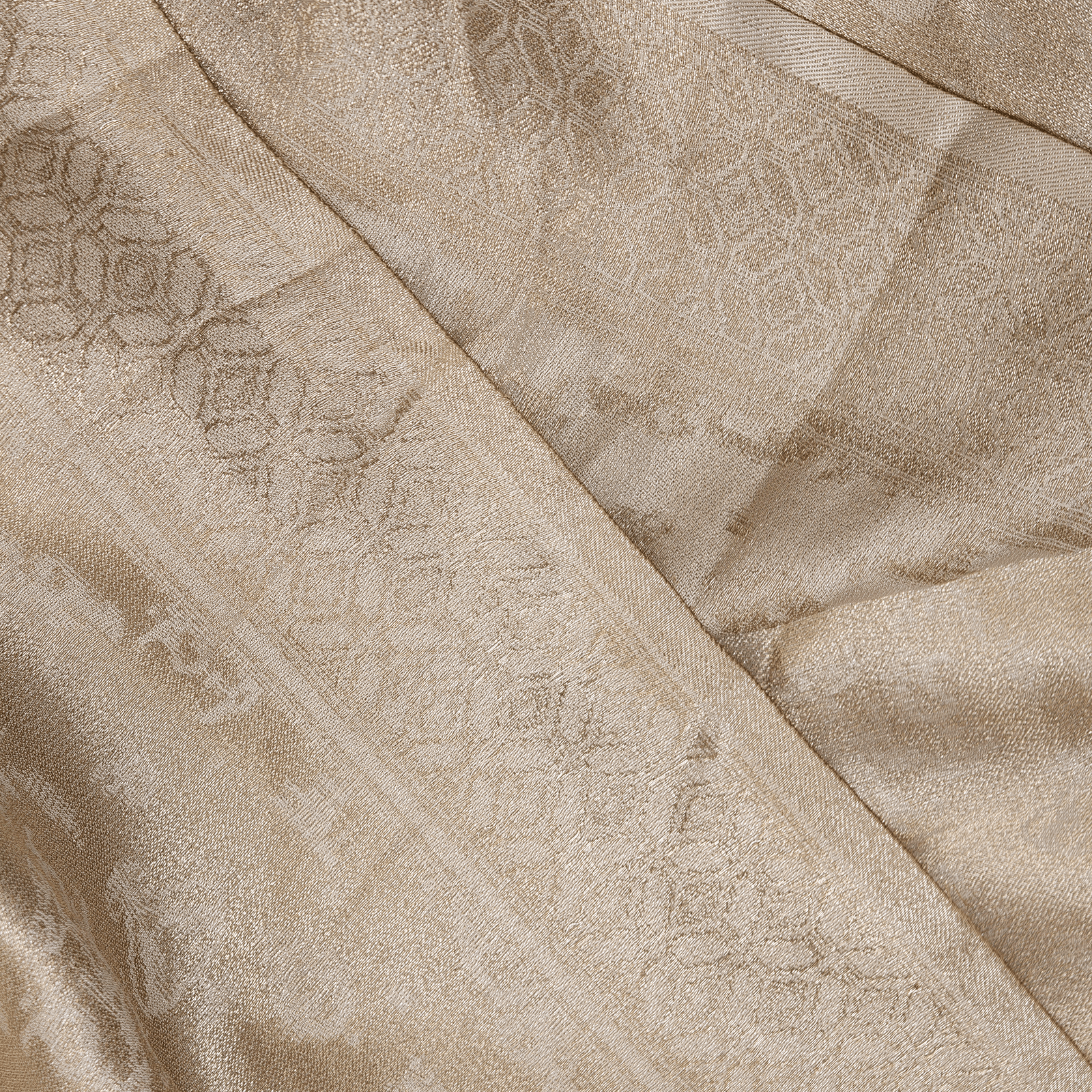 Ruh-e-Abrisham – Pure Mulberry Lama Silk Reversible Floral Weave