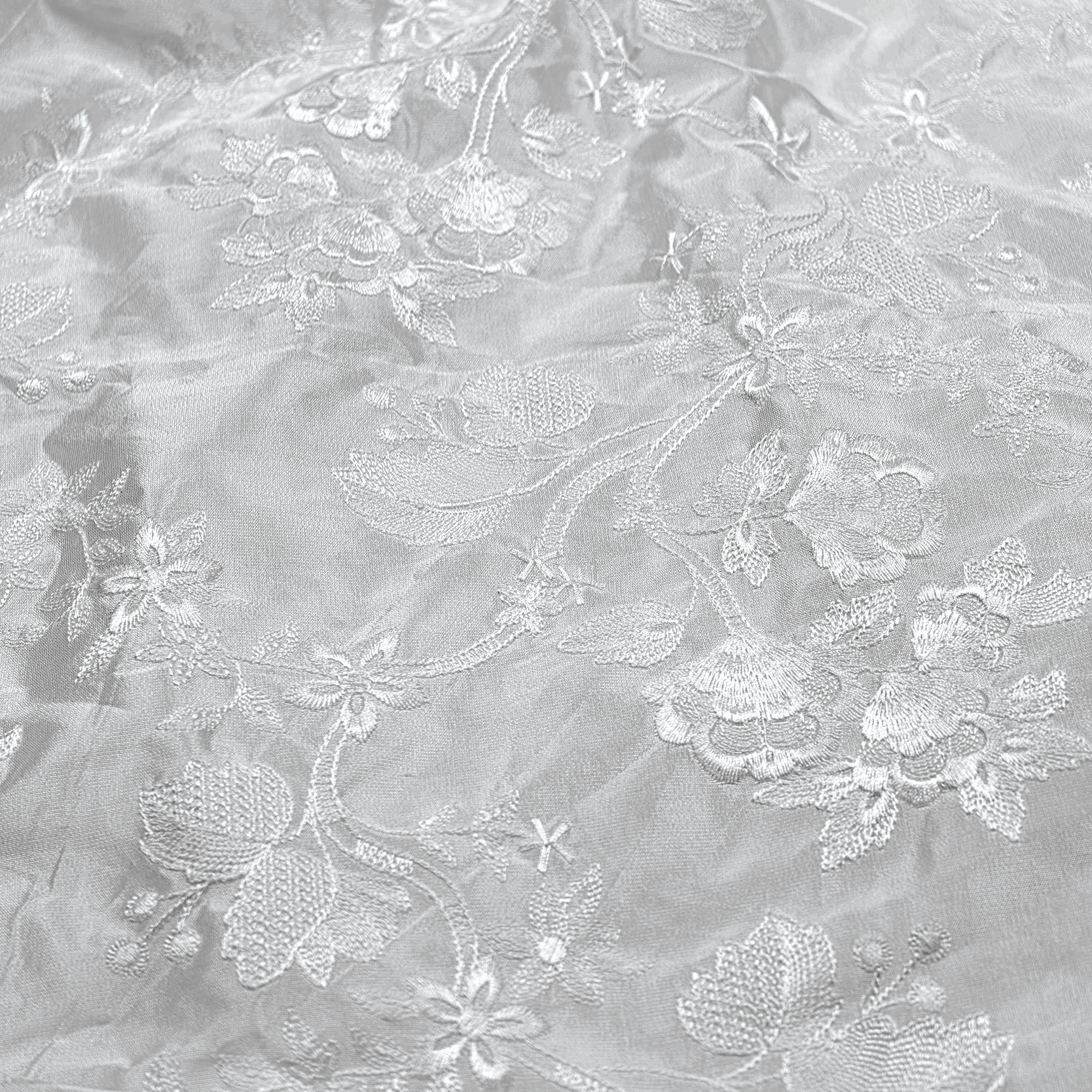 Mehr-e-Fleuré – Floral Jaal Embroidered Sheesha Silk