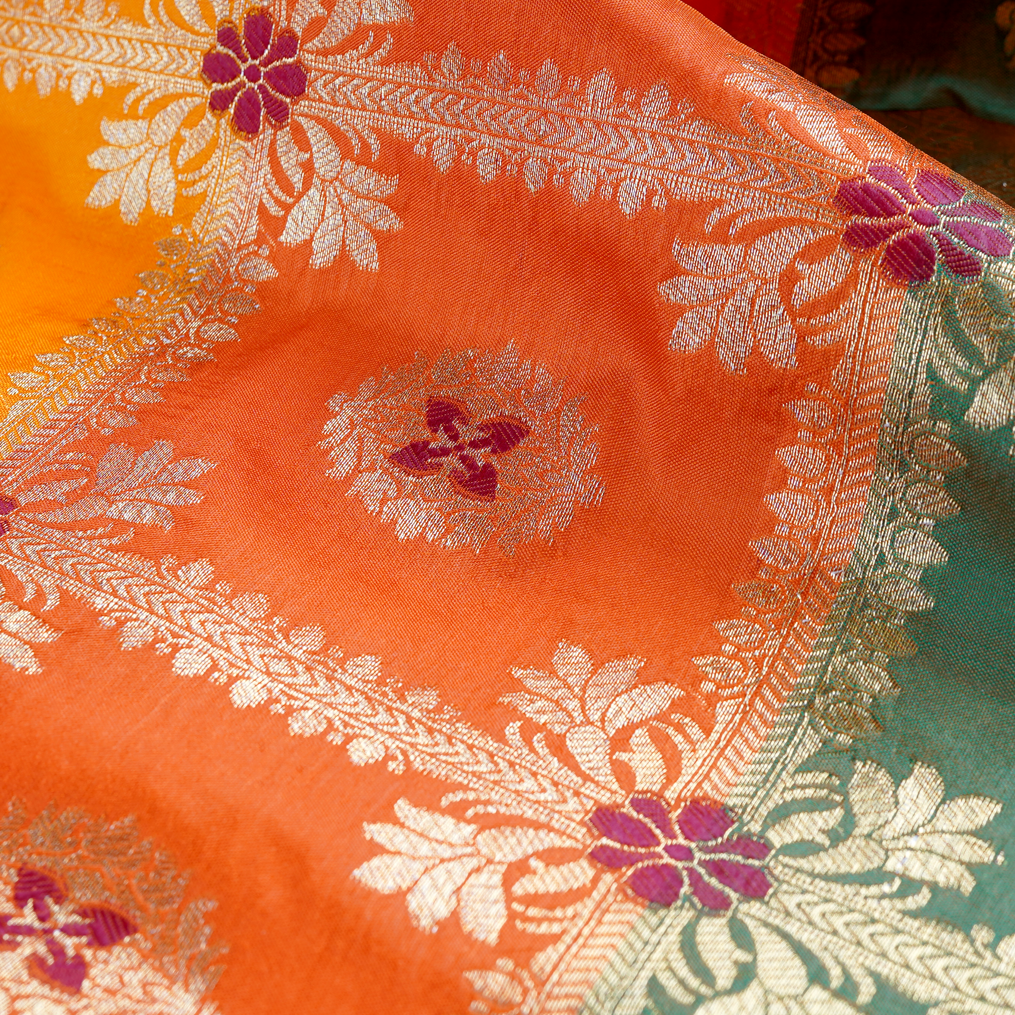 Rang-e-Nazr – Lightweight Katan with Floral Zari Work