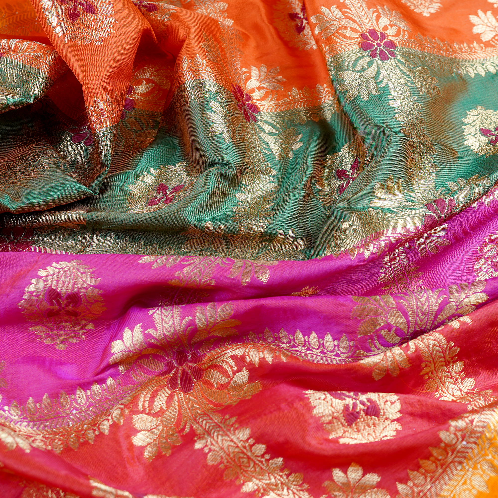 Rang-e-Nazr – Lightweight Katan with Floral Zari Work