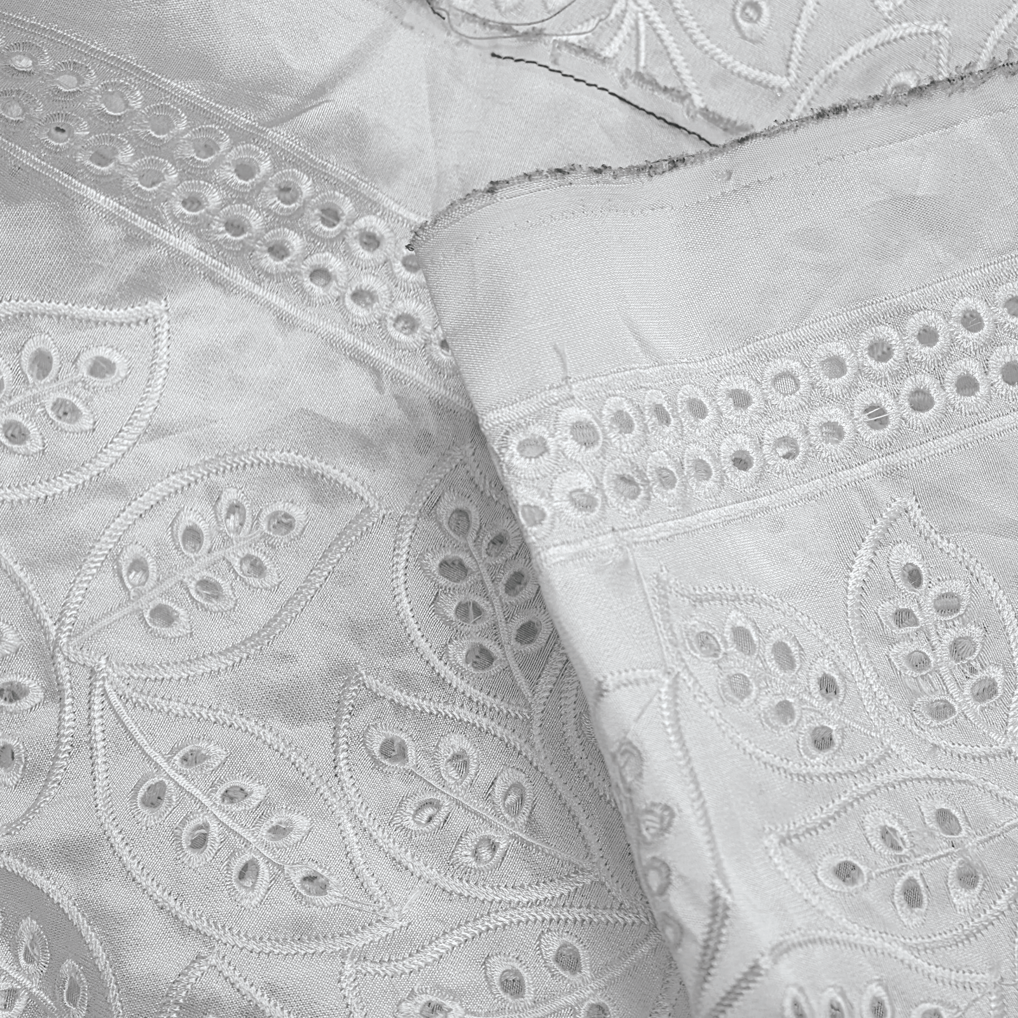 AynaLuxe – Embroidered Sheesha Silk Fabric