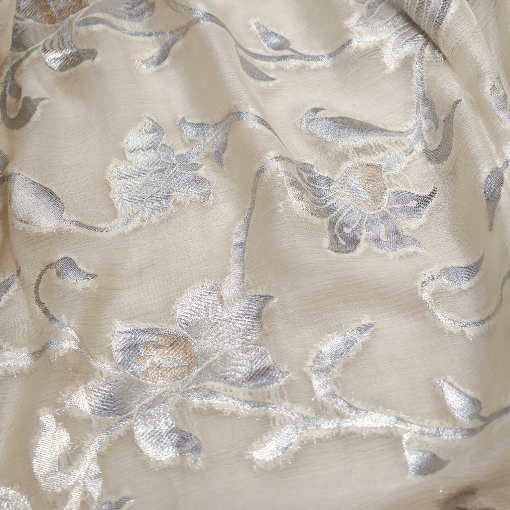 Lune Ivoire — Chandi Gul Bahar (5.5 Yards)