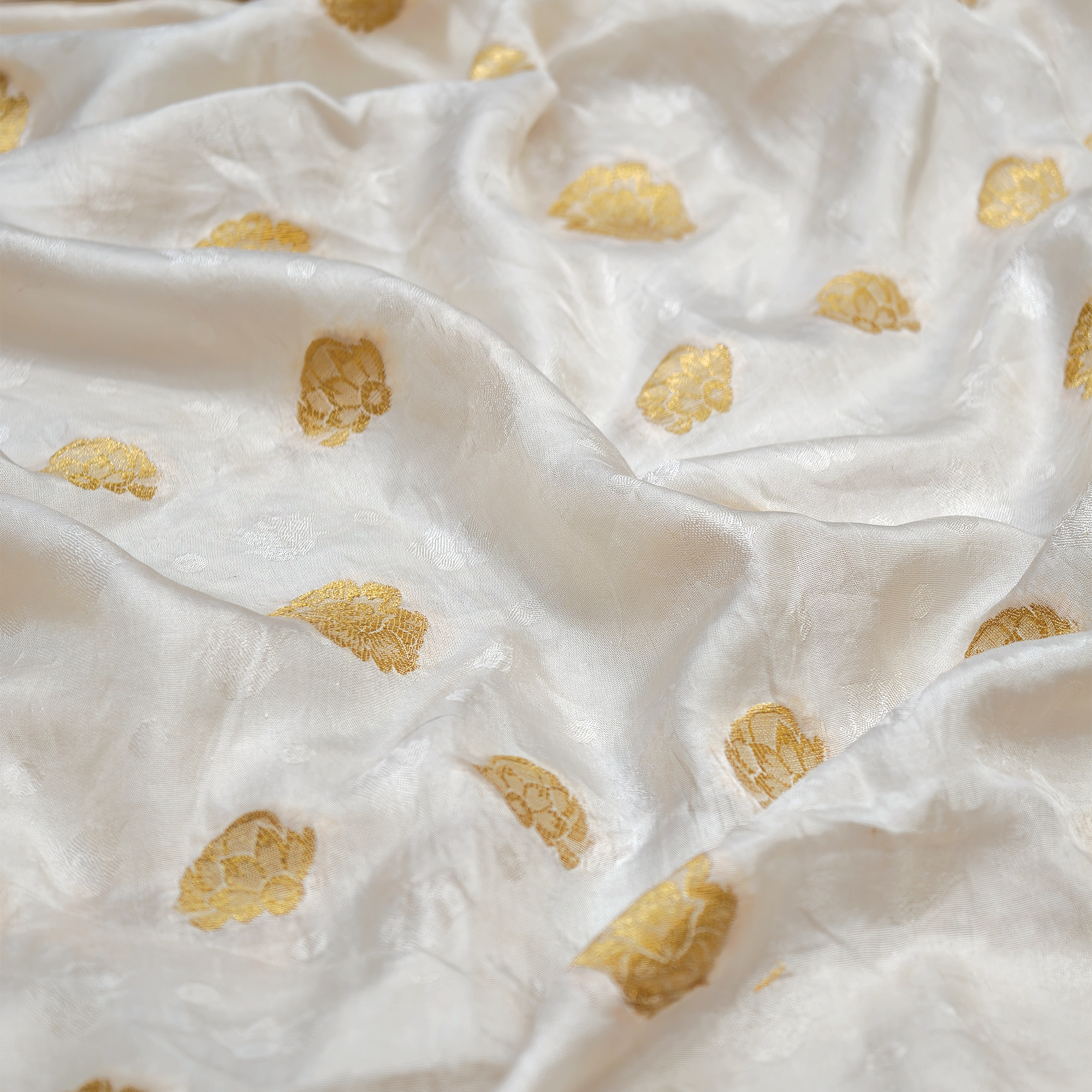 Blanc Gul — Pure Katan Self Silk (2.5 Yards)