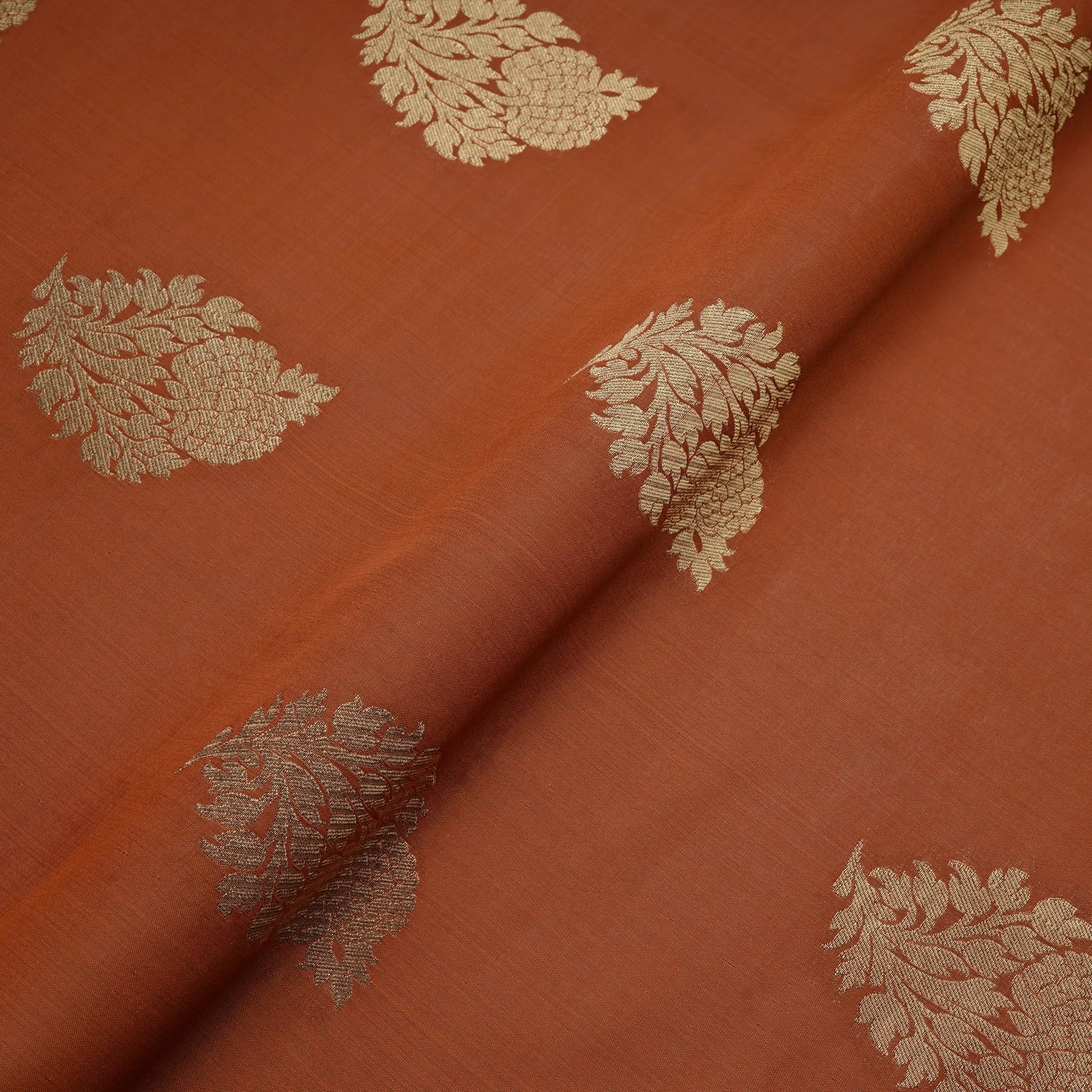 Naqshiya – Mughal Bunch::Zahra Maham