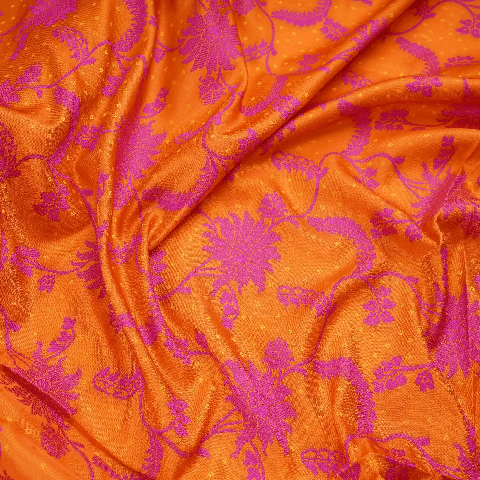 Naqsh-e-Hina – Satin Self Jamawar Jaal::Zahra Maham