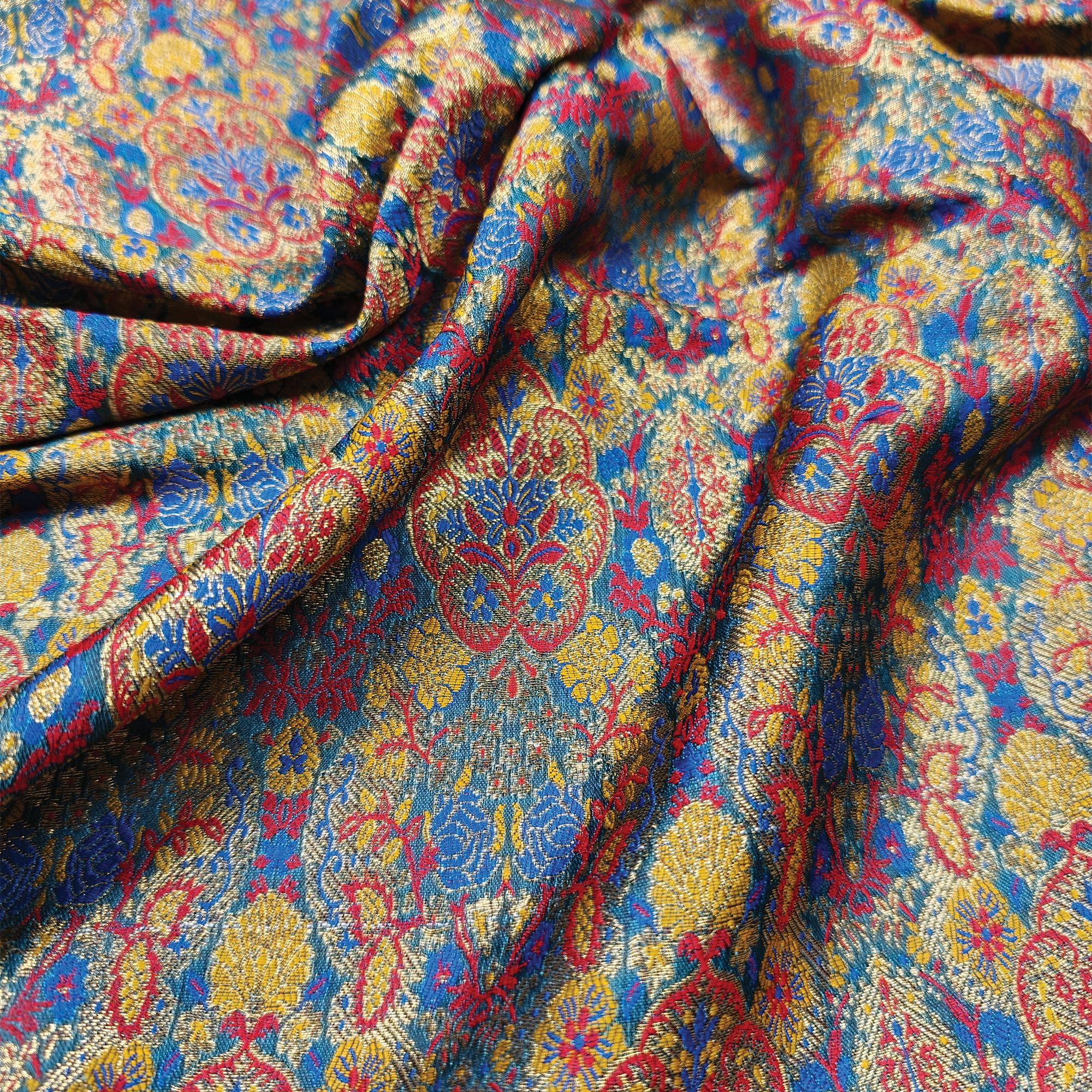 Zar-e-Sultanat – Satin Jamawar Kamkhwab with Mughal Art Borders