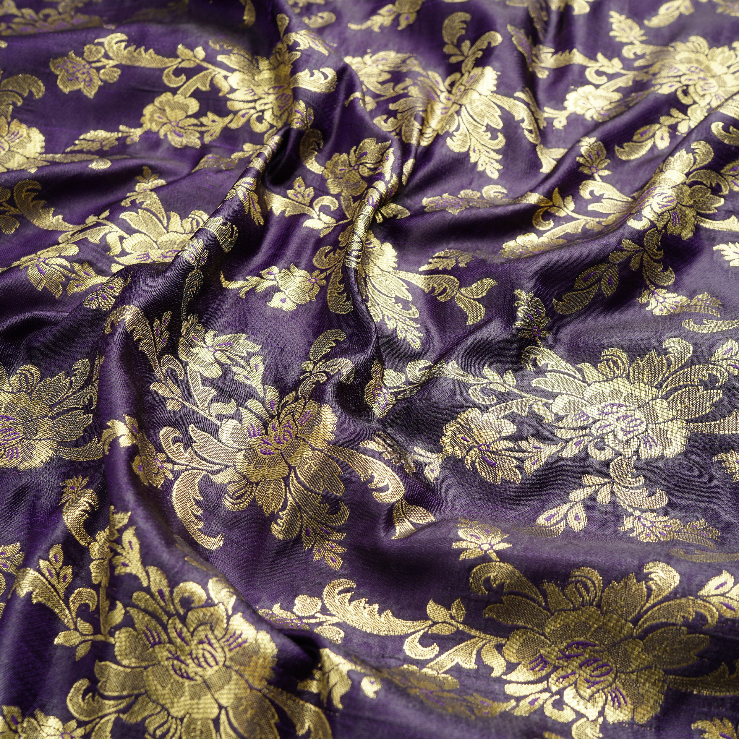 Taoosi Dohra Jaal Satin