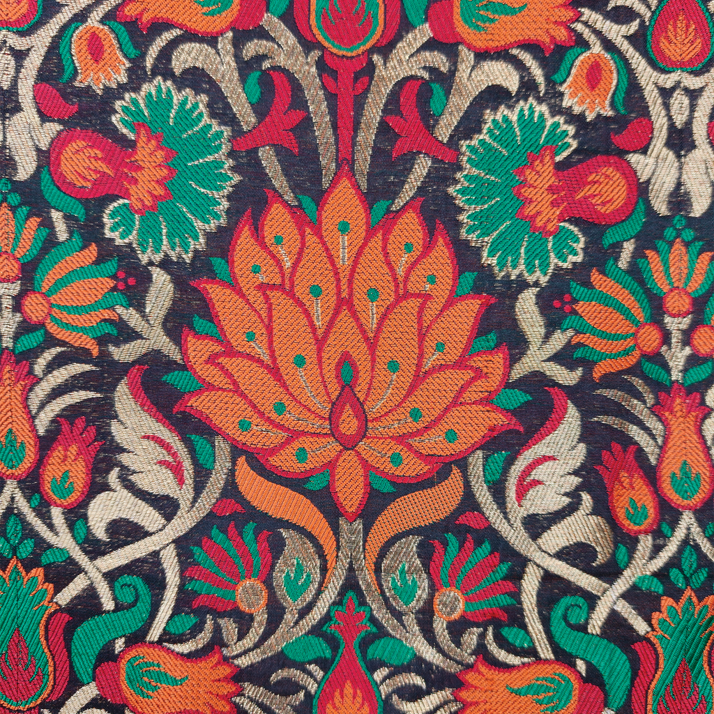Lalzar-e-Gul – Satin Jamawar Kamkhwab with Floral Art Borders