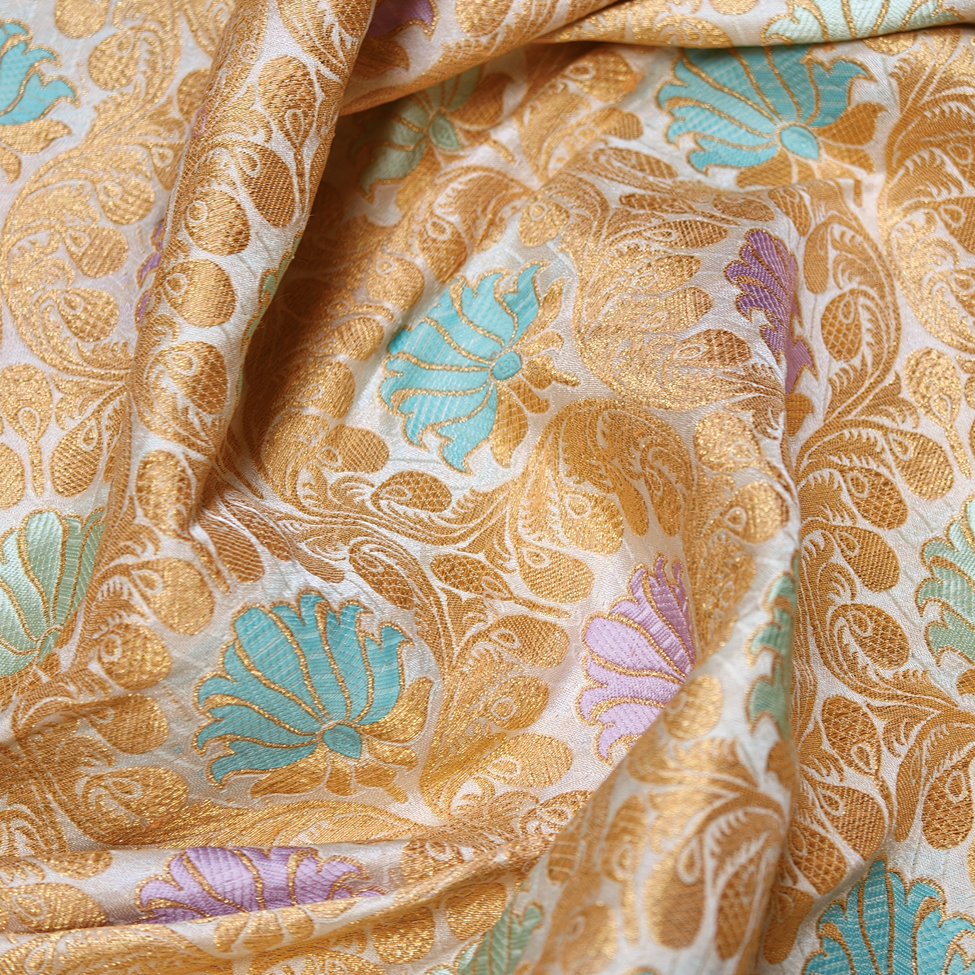 Nashkaar Kamkhwab – Satin Kamkhwab Mughal Floral Jaal