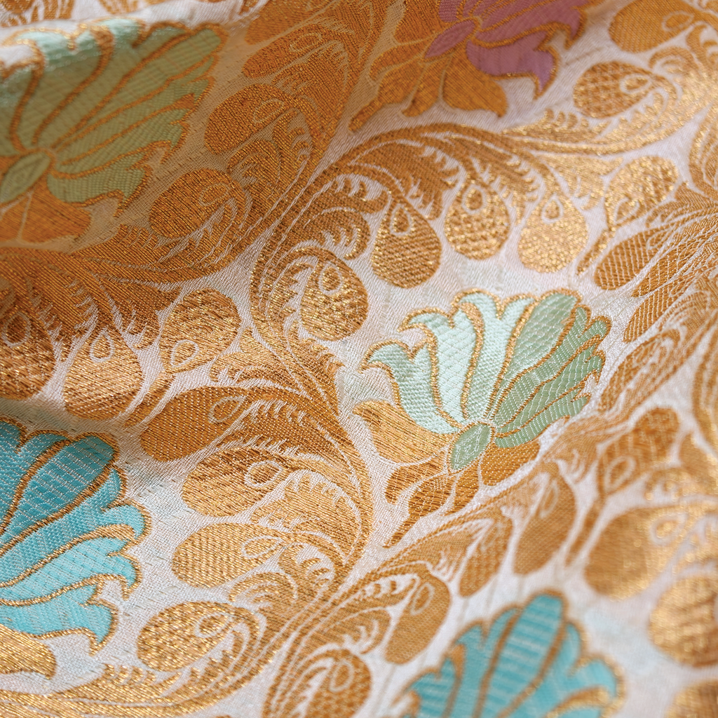 Nashkaar Kamkhwab – Satin Kamkhwab Mughal Floral Jaal