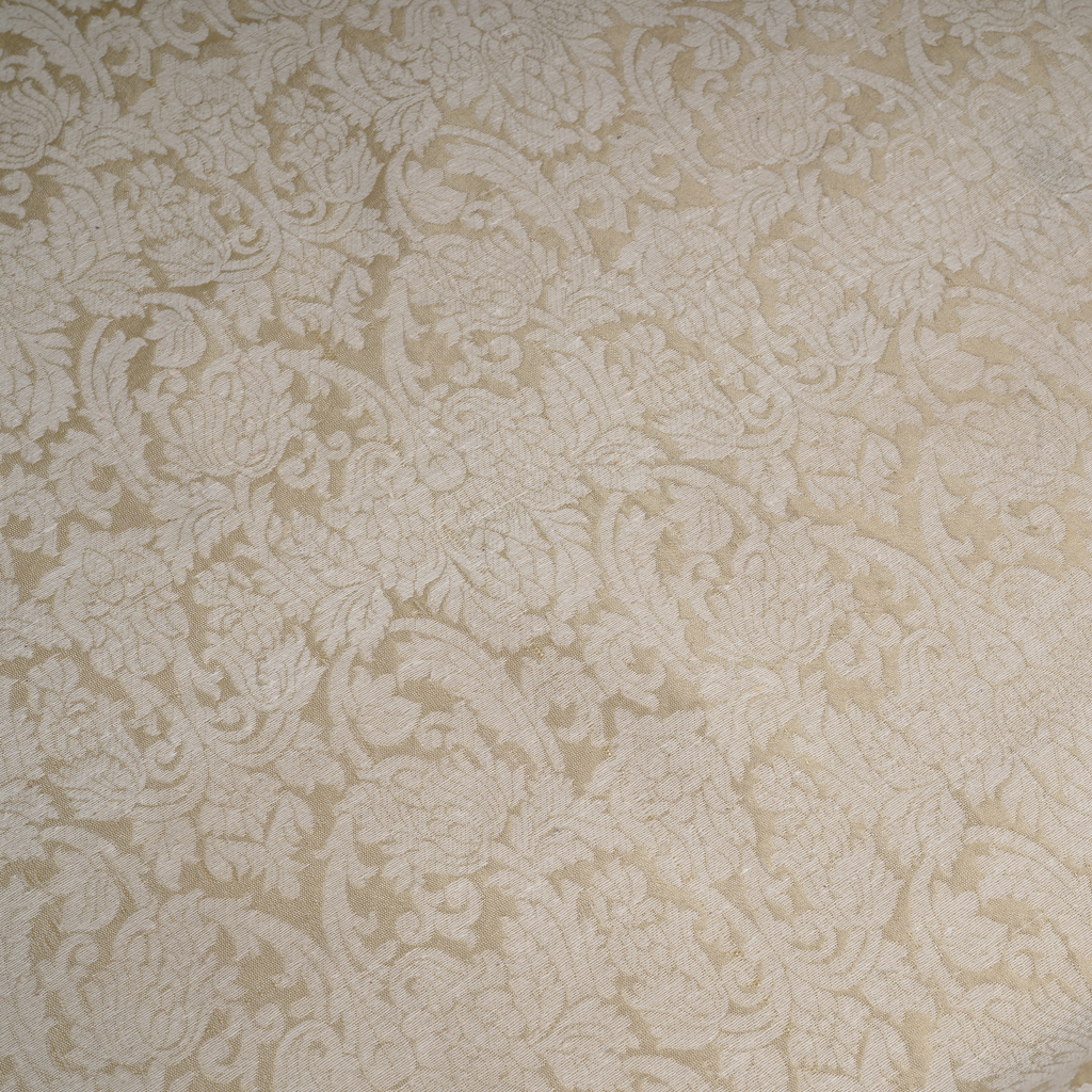 Nayab – Karandi Jamawar Fabric
