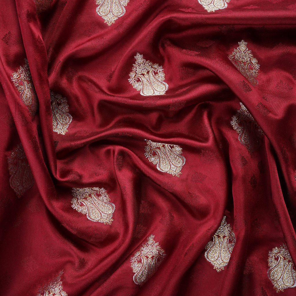 Noorbaaf – Self Jamawar Katan Satin with Mughal Buti