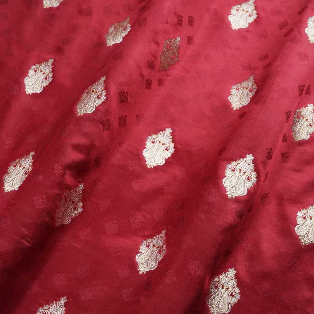 Noorbaaf – Self Jamawar Katan Satin with Mughal Buti