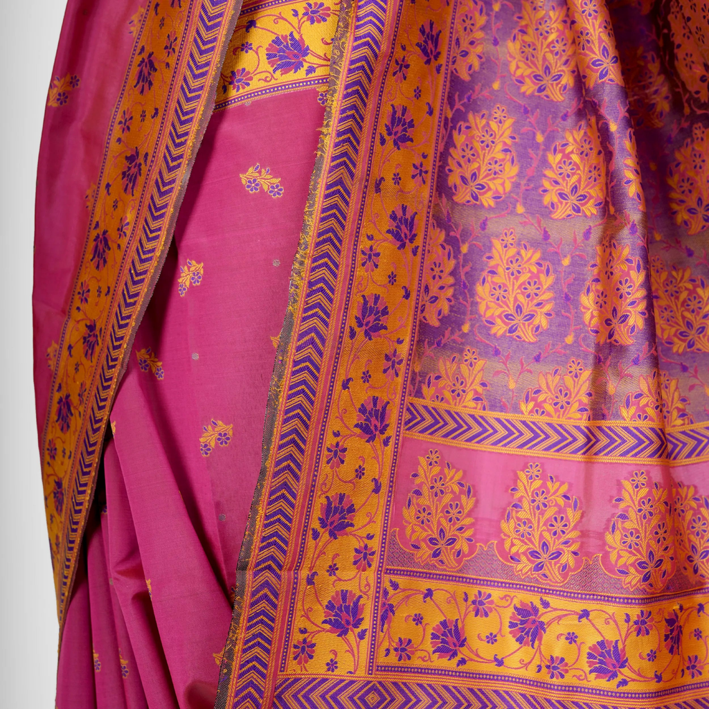 'Gulabiya' – Floral Buti & Floral Border Saree - Zahra Maham