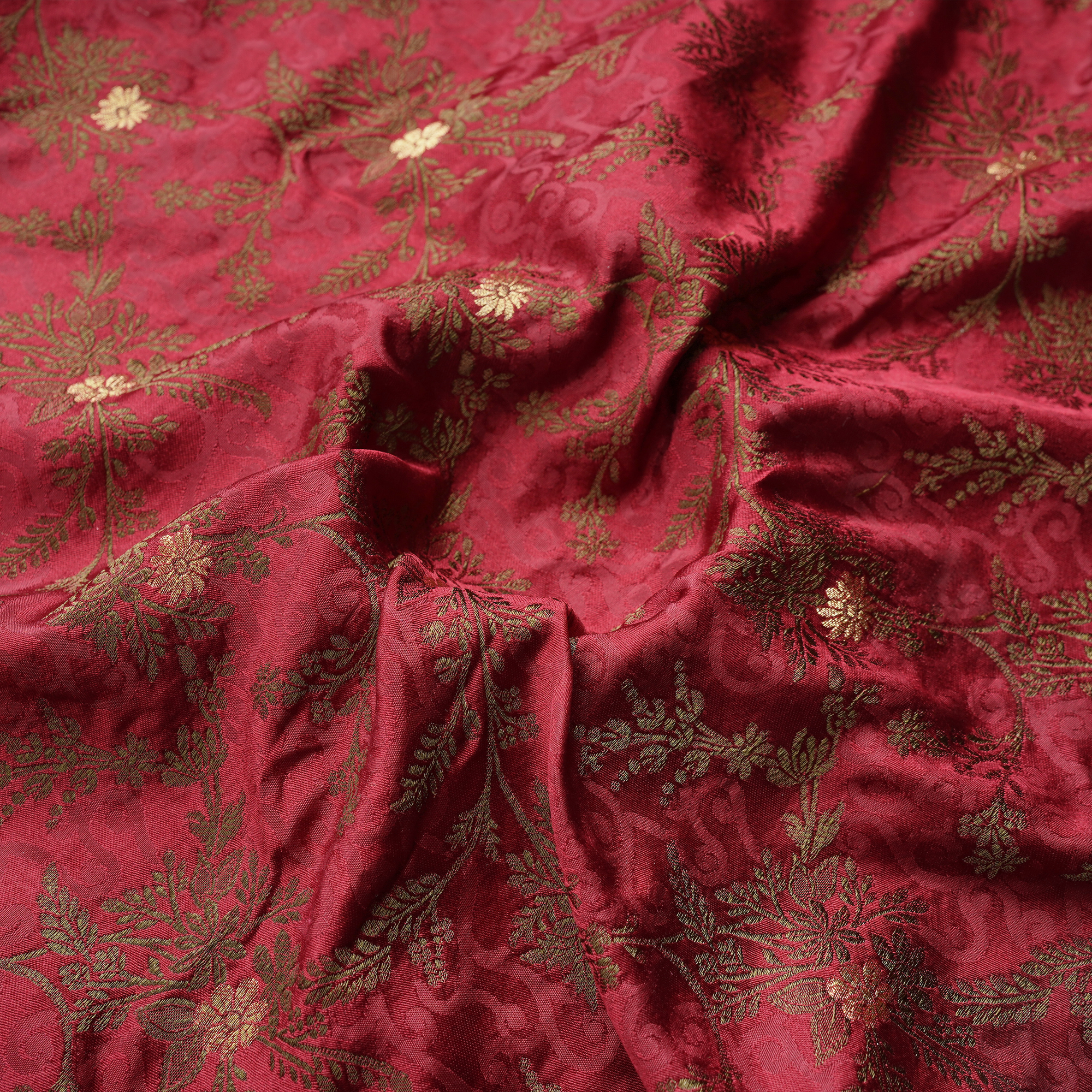 Gul-e-Rangrez – Pure Satin (Yarn Dyed | 2-Color Thread | Floral Jaal with Golden Zari)