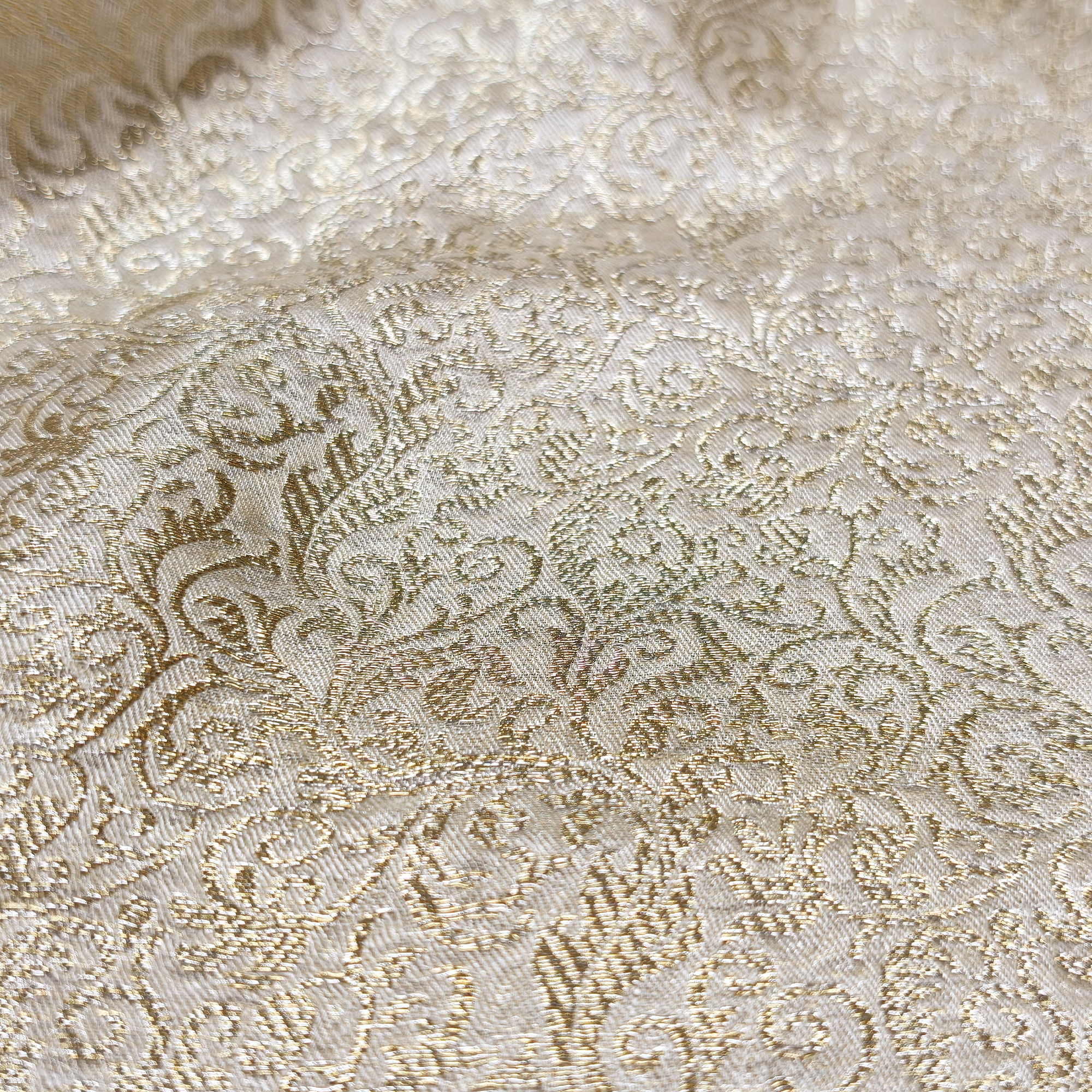 Raqs-e-Atlas – Blended Atlas Floral Jaal