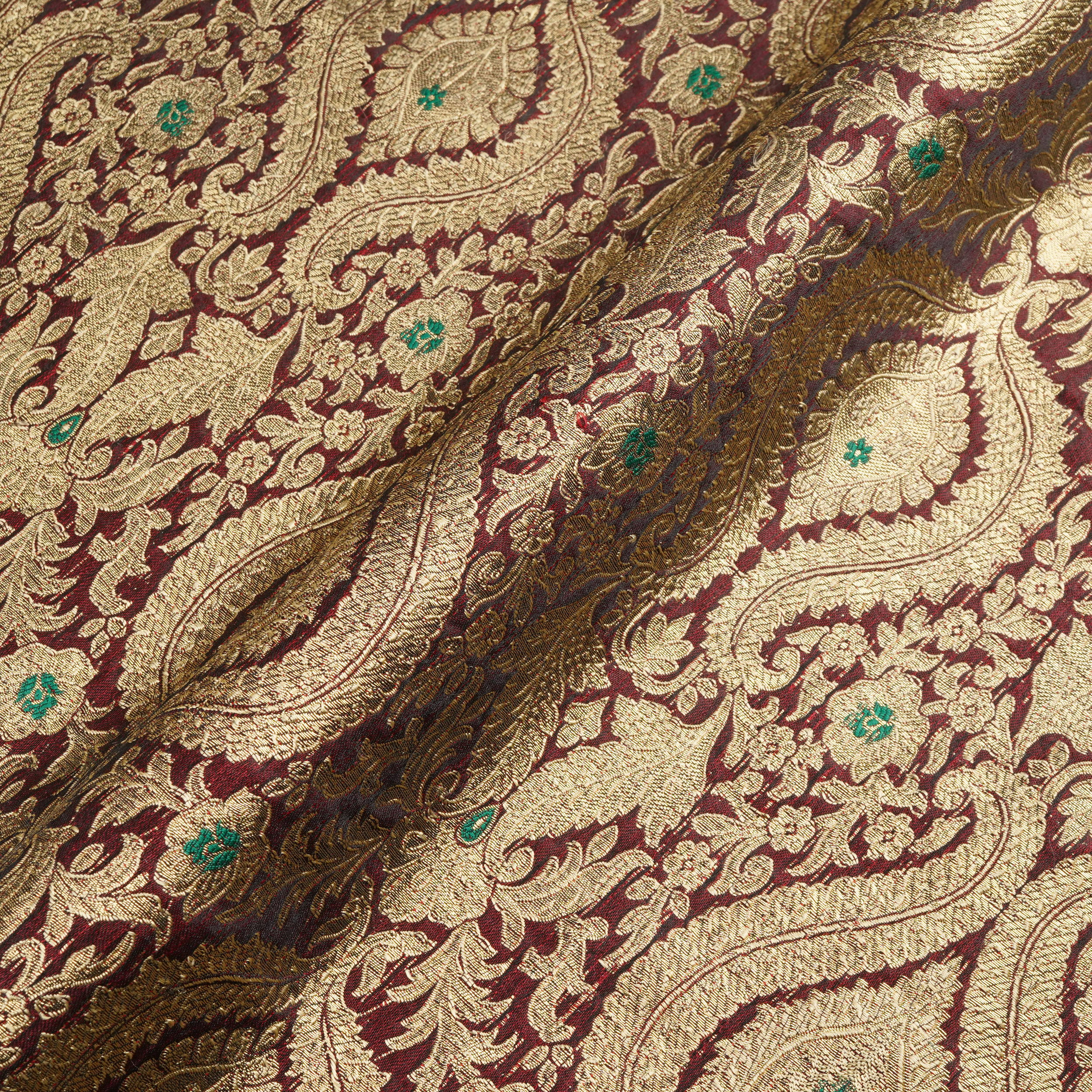 Rang-e-Mughal – Satin with 4-Color Weave & Mughal Pattern