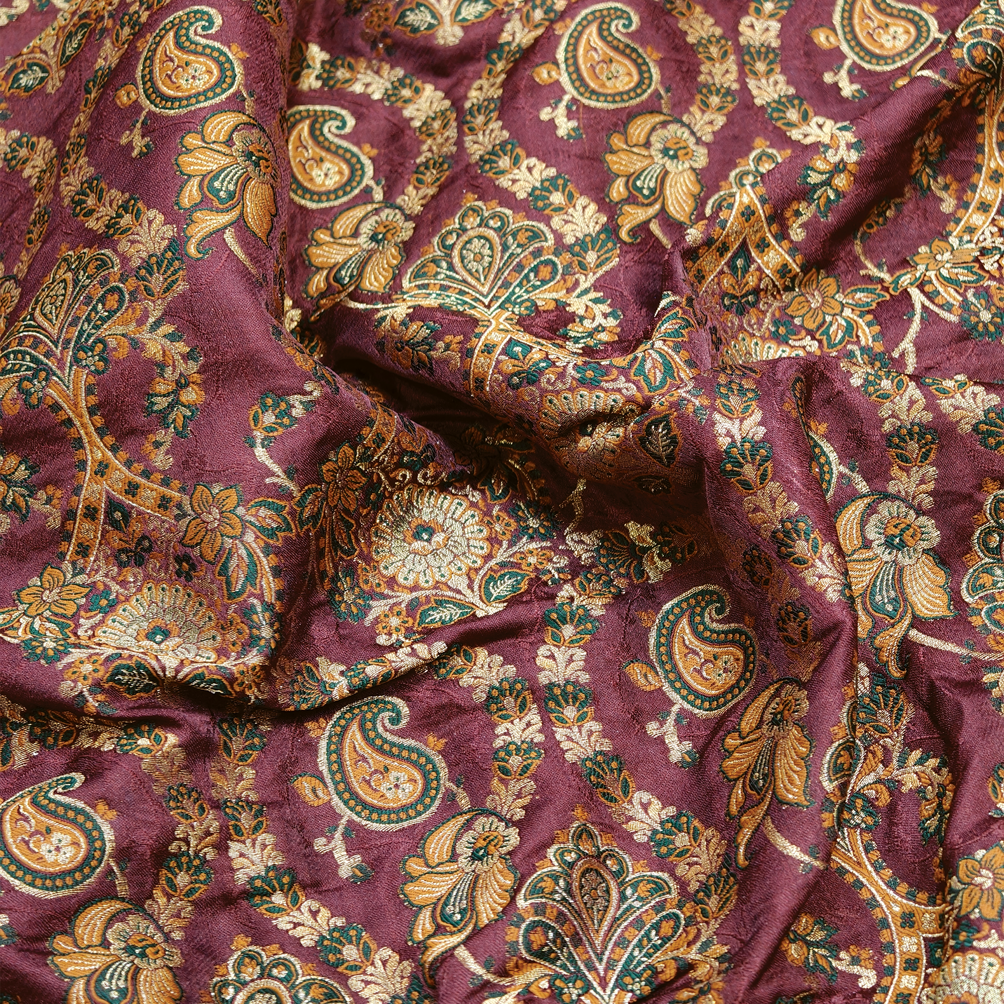 Roshnaab – Satin Jamawar (Multi-Color Thread Weave)