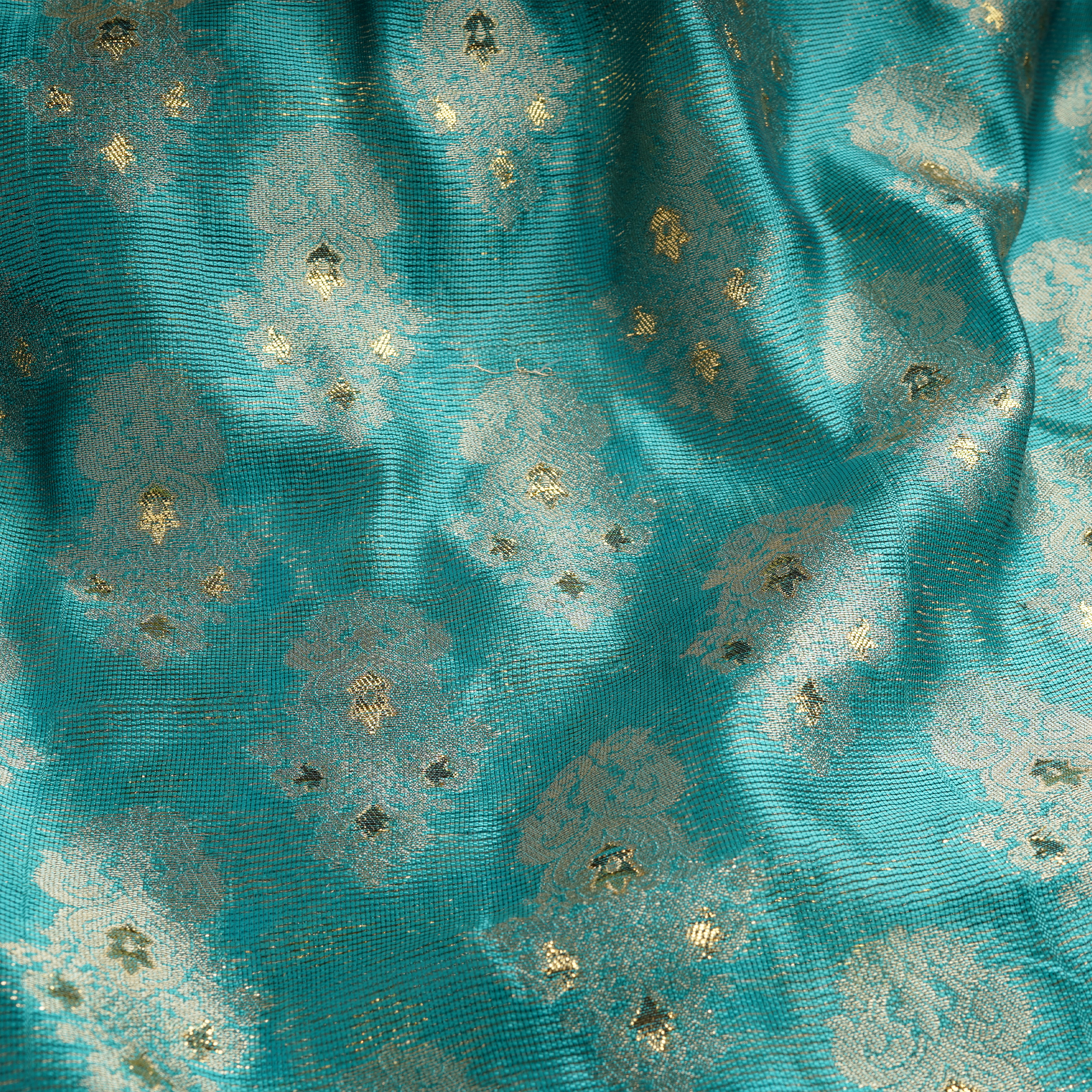 Gulnaar – Loom Net Fabric with Golden Zari Bunch